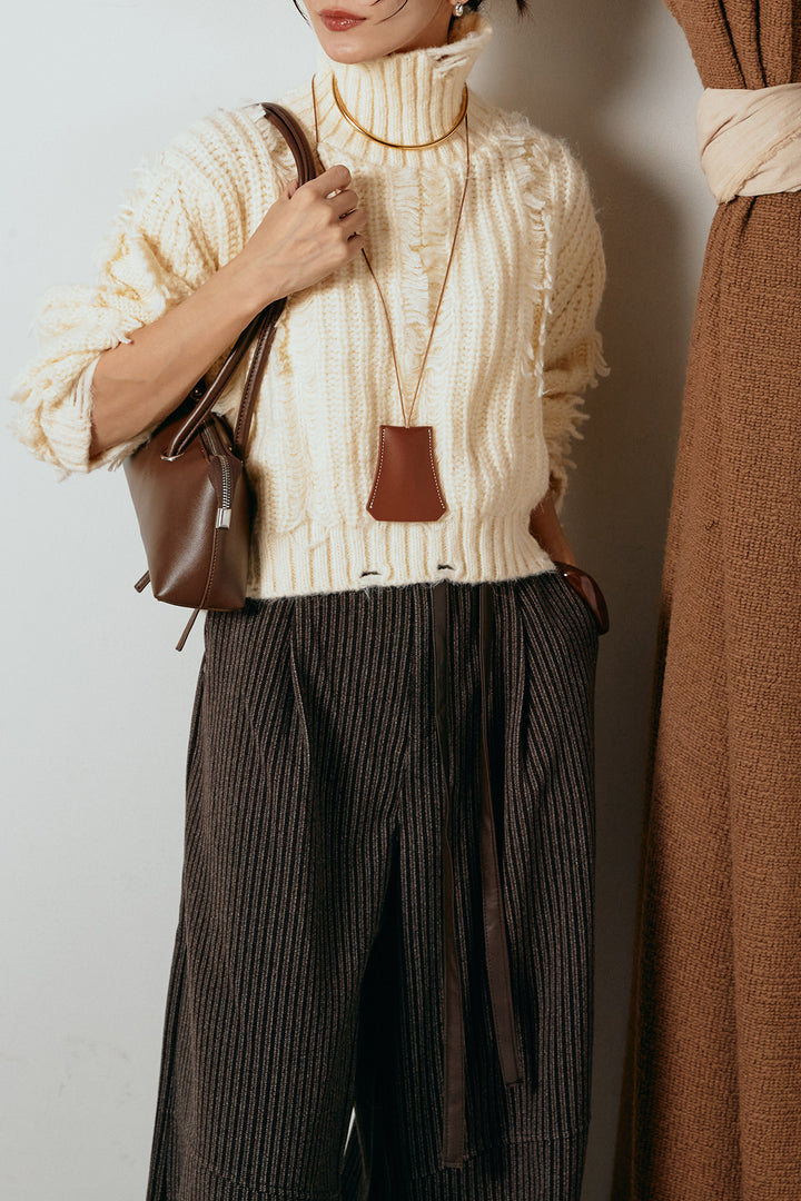 [SET]フリンジタートルショートニット+レザーライク配色ストライプパンツ(2set)