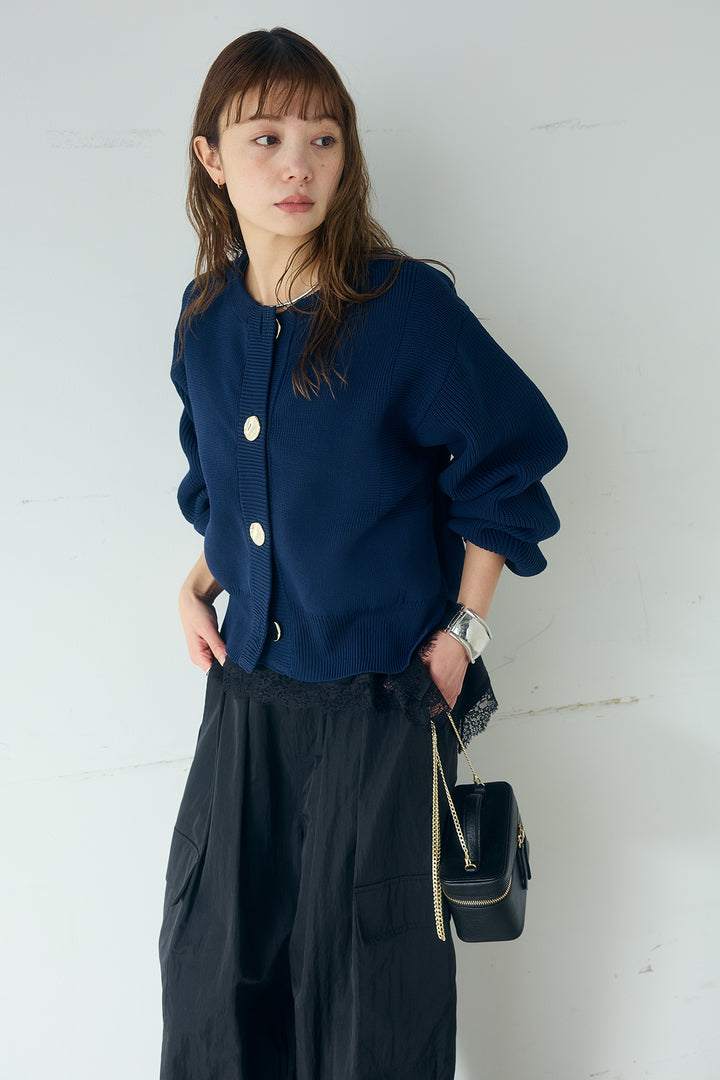 [SET]スポンディッシュBIGボタンクルーネックカーディガン+撥水ジョガーパンツ+ブロード切り替えぺプラムタンク(3set)