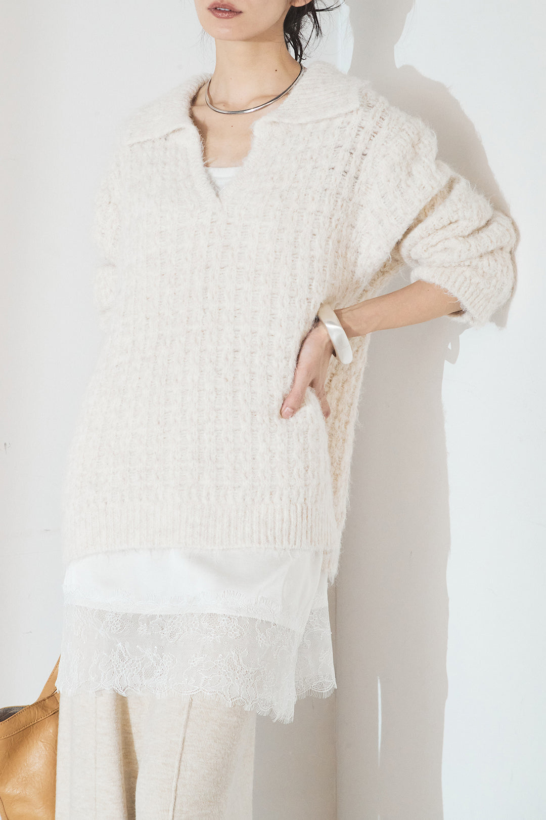 [SET]襟付きVネックニットトップス+レース切り替えキャミソール(2set)