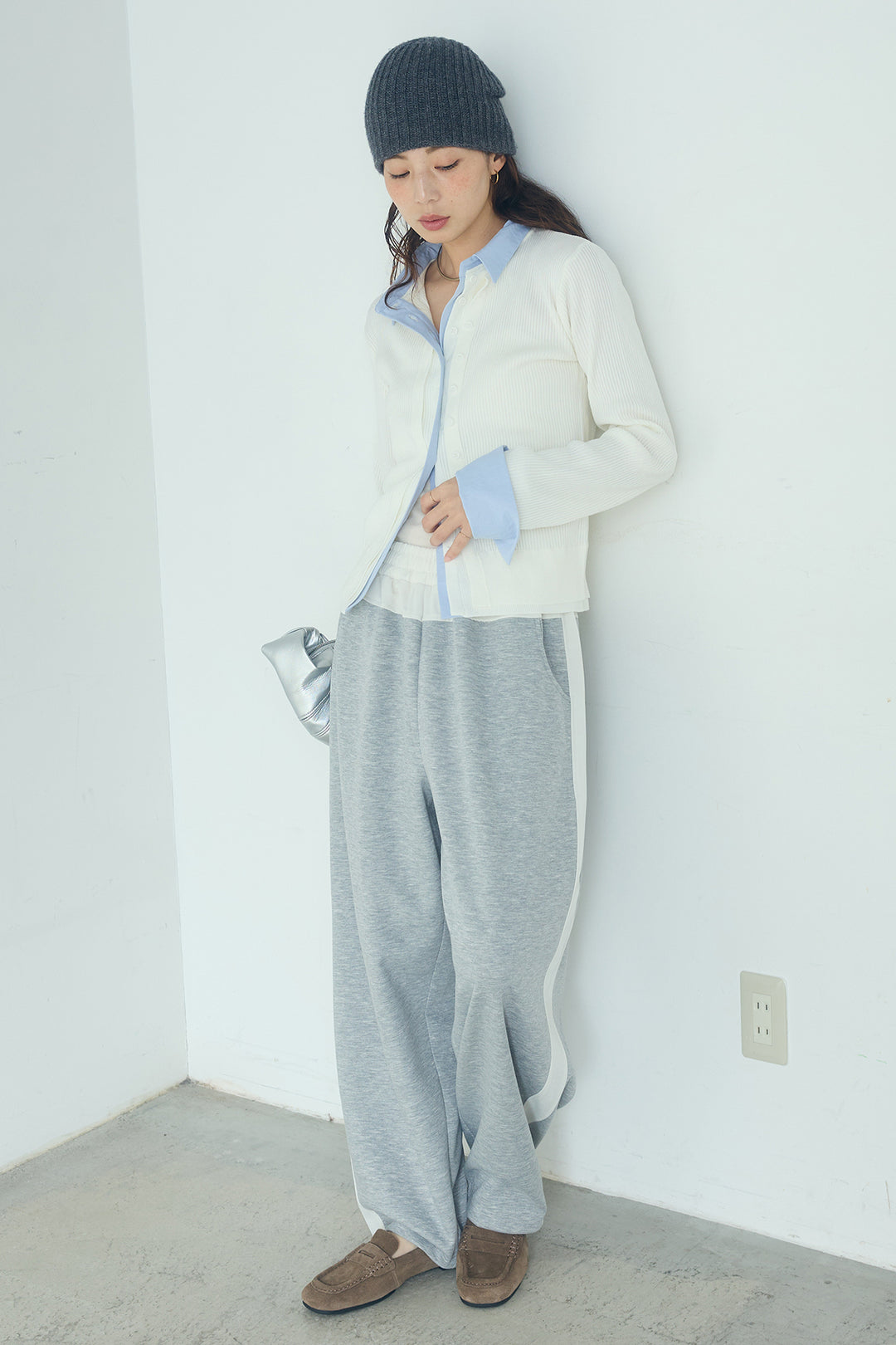 [SET]シャツドッキングボタンニットカーディガン+異素材切り替えスウェットパンツ(2set)