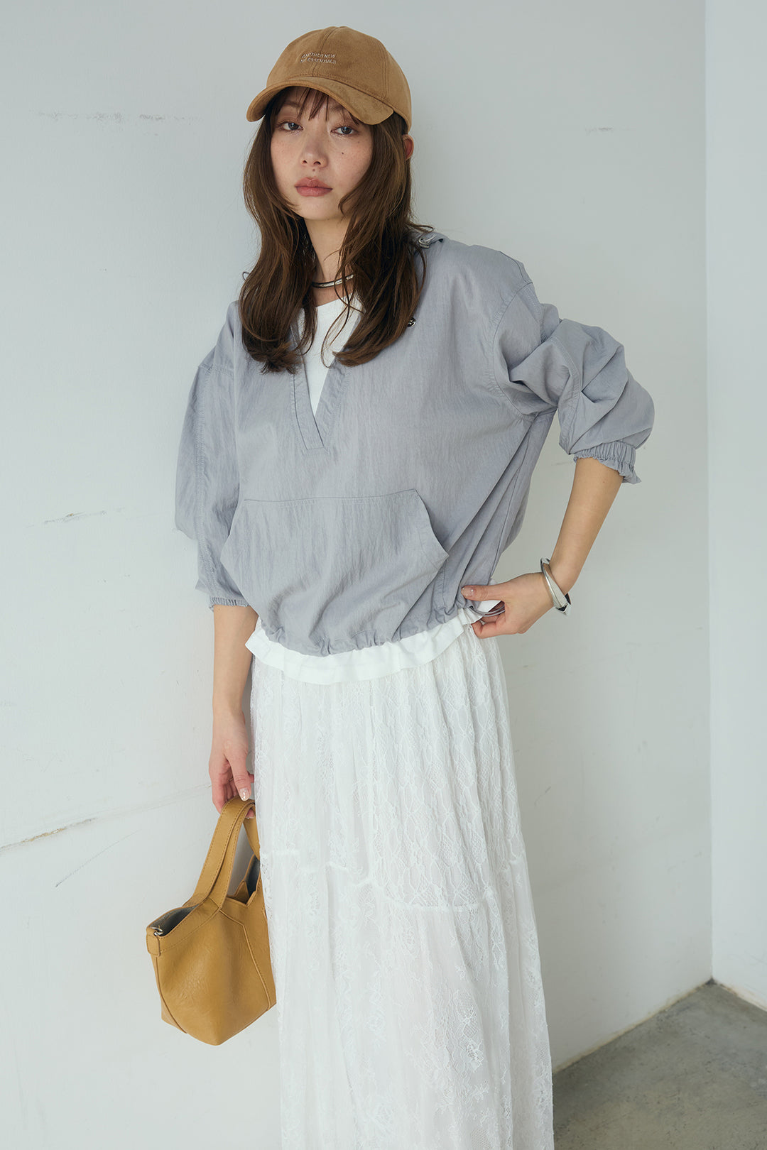 [SET]レイヤードデザインフーディートップス+ひげレース切替ロング丈スカート(2set)