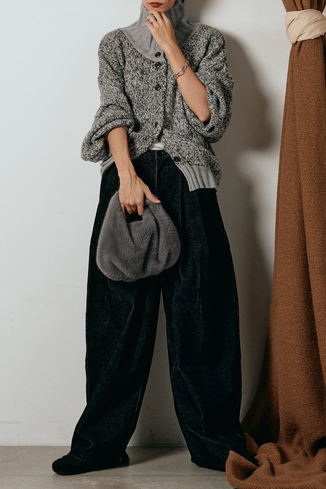 [SET]ハイネックミックスニットカーディガン+フロントタック入りコーデュロイパンツ(2set)