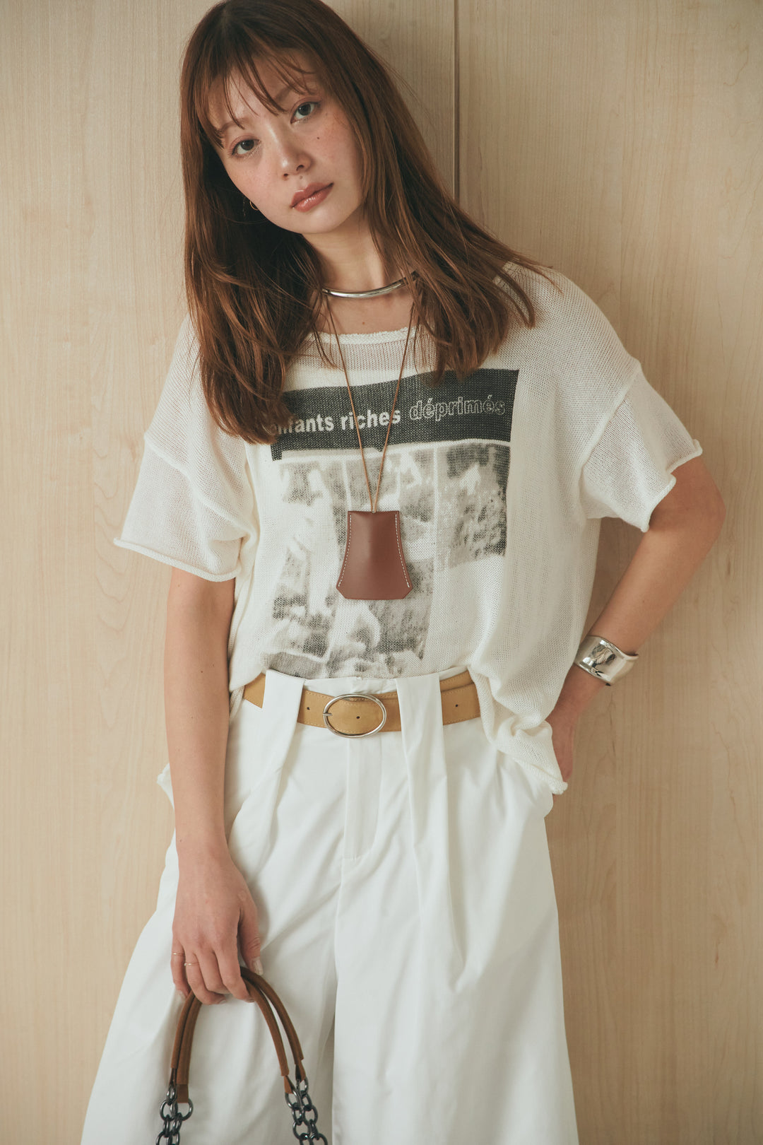 [SET]半袖モノトーングラフィックトップス+ベルトループデザインハイウエストタックパンツ(2set)