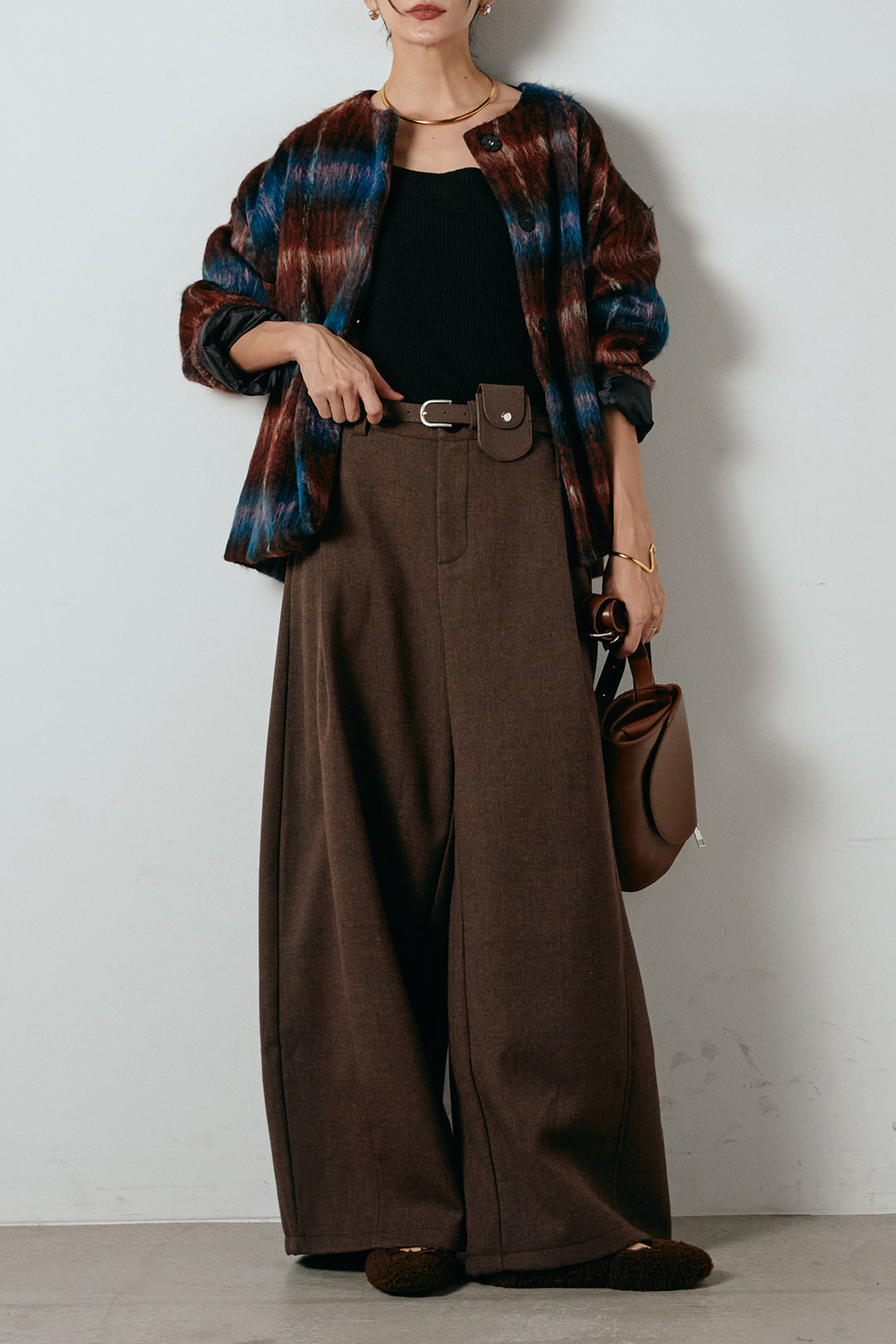 [SET]ノーカラーシャギーチェックアウター+ポーチベルト付きカーブパンツ(2set)