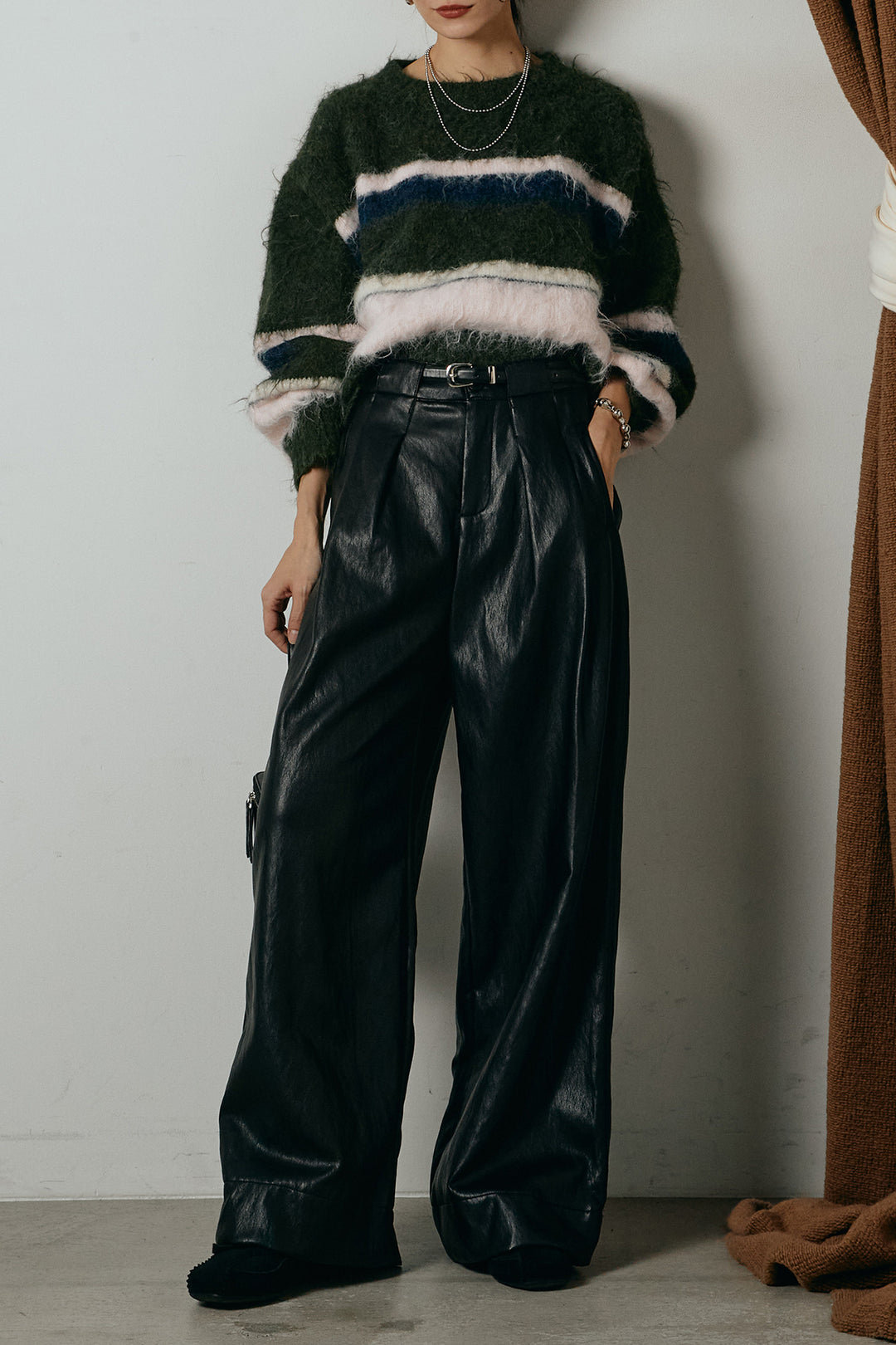 [SET]起毛配色マルチボーダーニットトップス+ベルト付きレザーライクタックパンツ(2set)