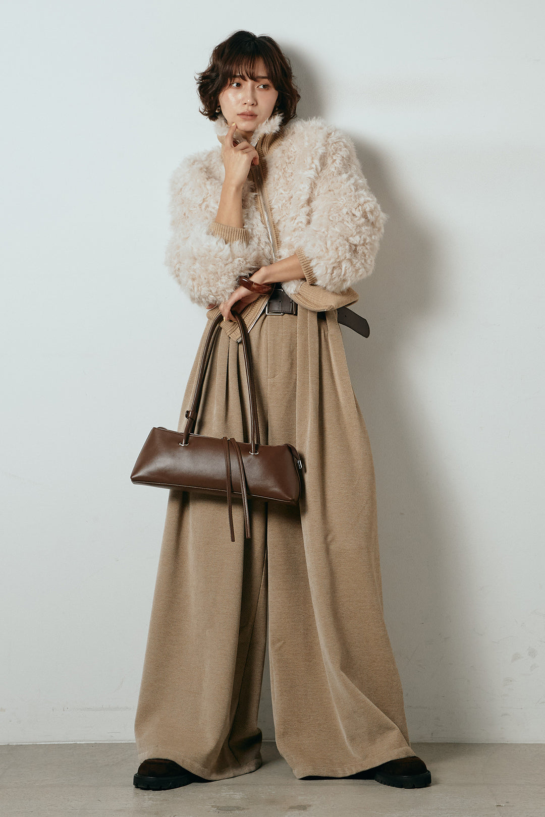 [SET]ハイネックショート丈ボアジップブルゾン+ベルトループコーデュロイワイドパンツ(2set)