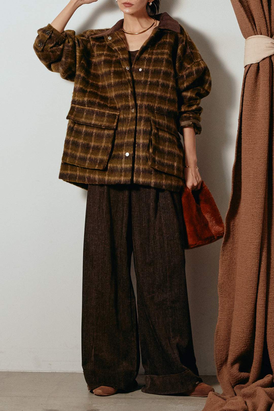 [SET]チェックシャギーミドルカバーオール+フェイクレザーベルト付きスウェードライクワイドパンツ(2set)