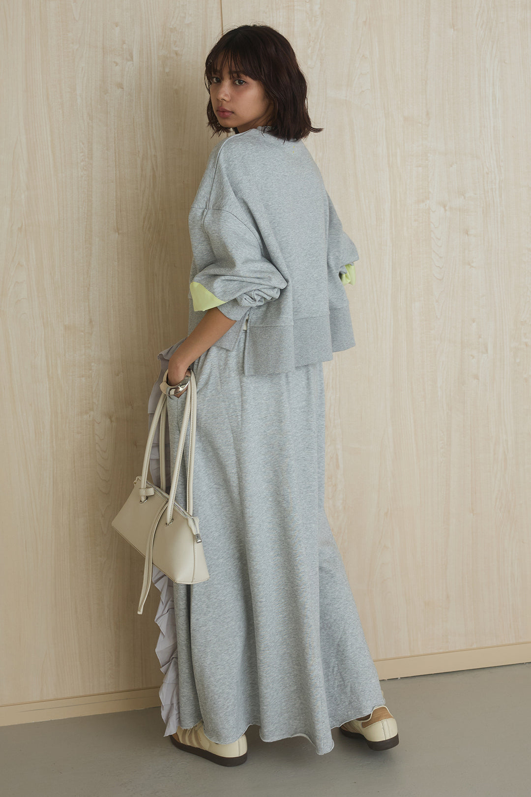 [SET]アームパッチスウェットプルオーバー+ビッグフリルスウェットロングスカート(2set)