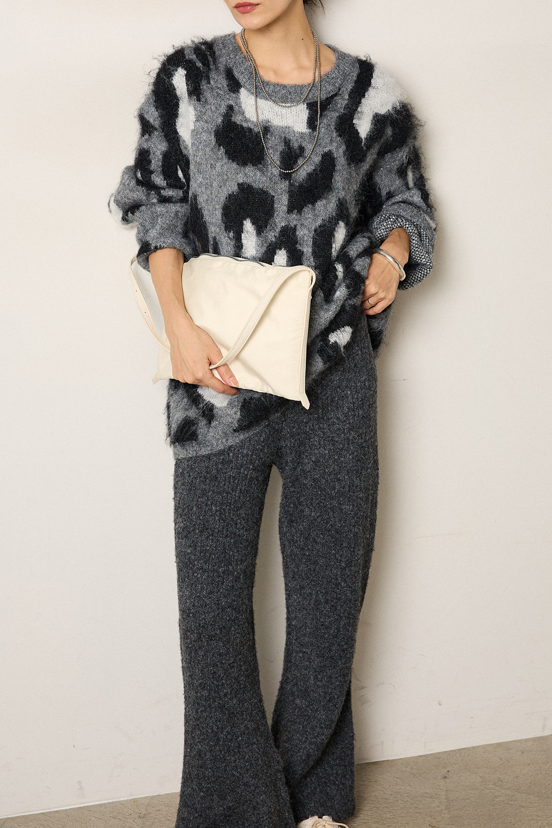 [SET]ルーズアニマルモヘアニットトップス+杢ニットリブフレアパンツ(2set)