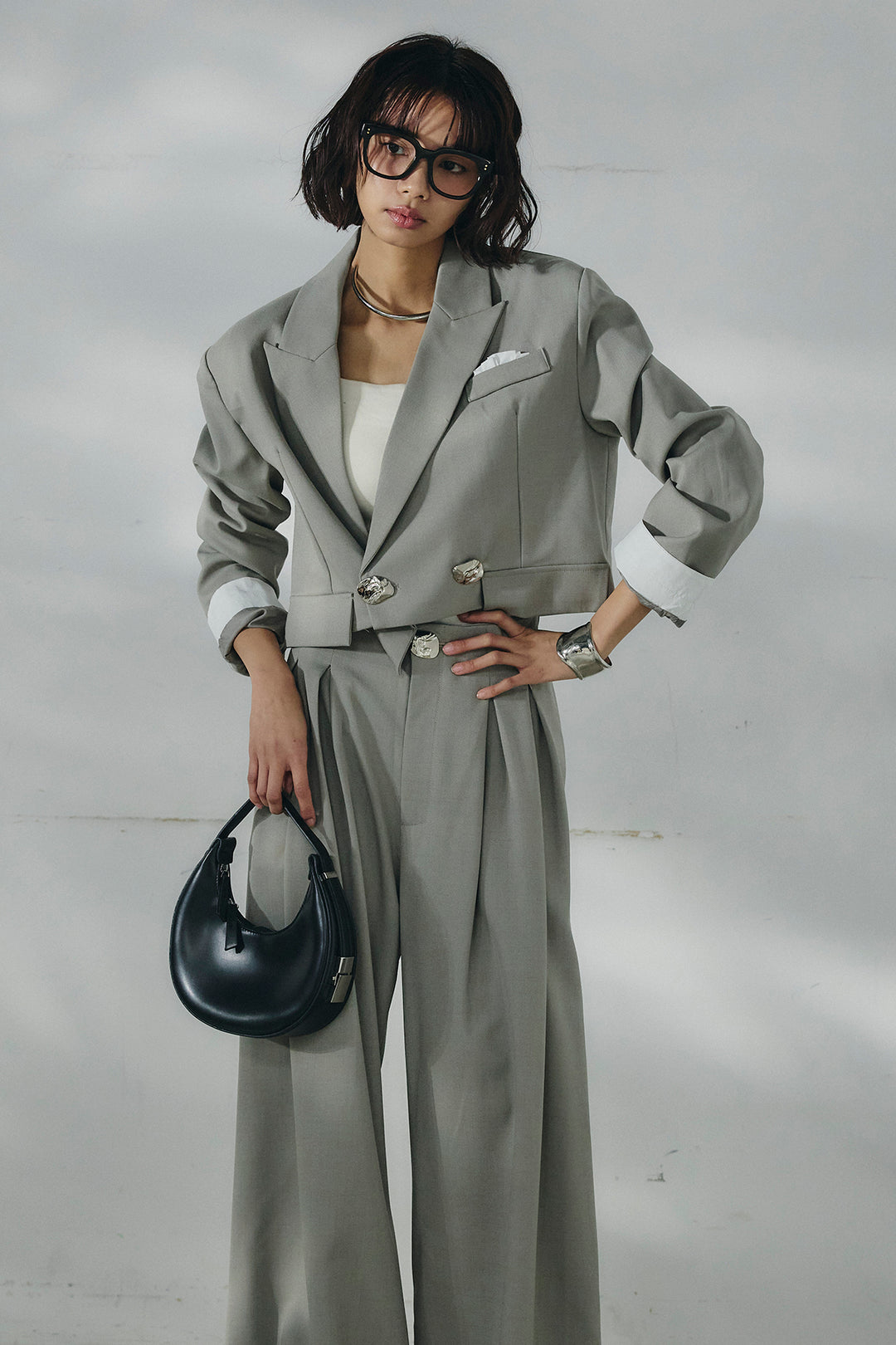 [SET]メタルプレートショート丈ジャケット+メタルプレートタックワイドパンツ(2set)