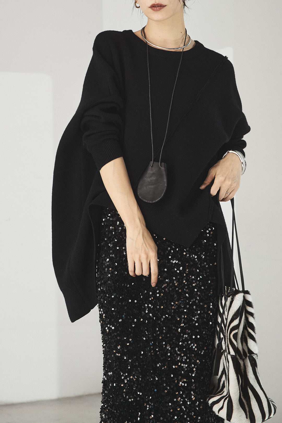 [SET]アシンメトリーデザインニットトップス+スパンコールニットワイドスカート(2set)