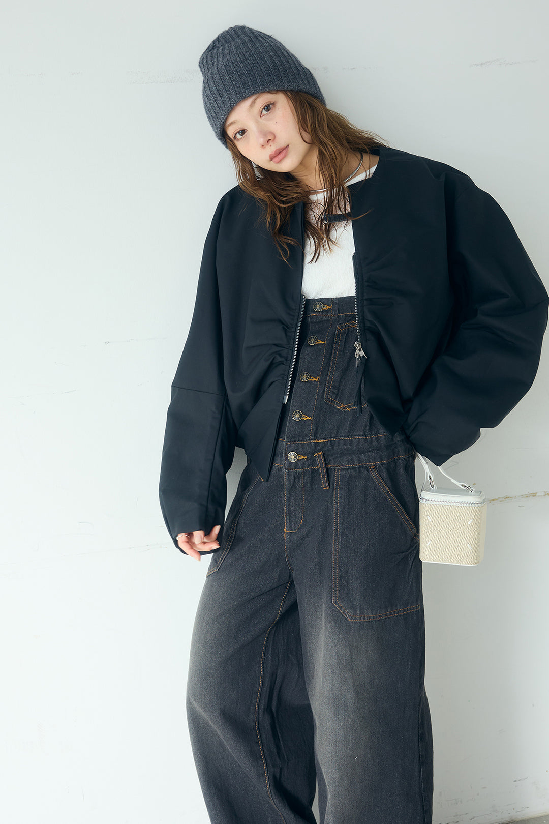 [SET]ノーカラーフロントギャザージップアウター+デニムサロペットワイドパンツ+ストレッチレースクルーネックインナー(3set)