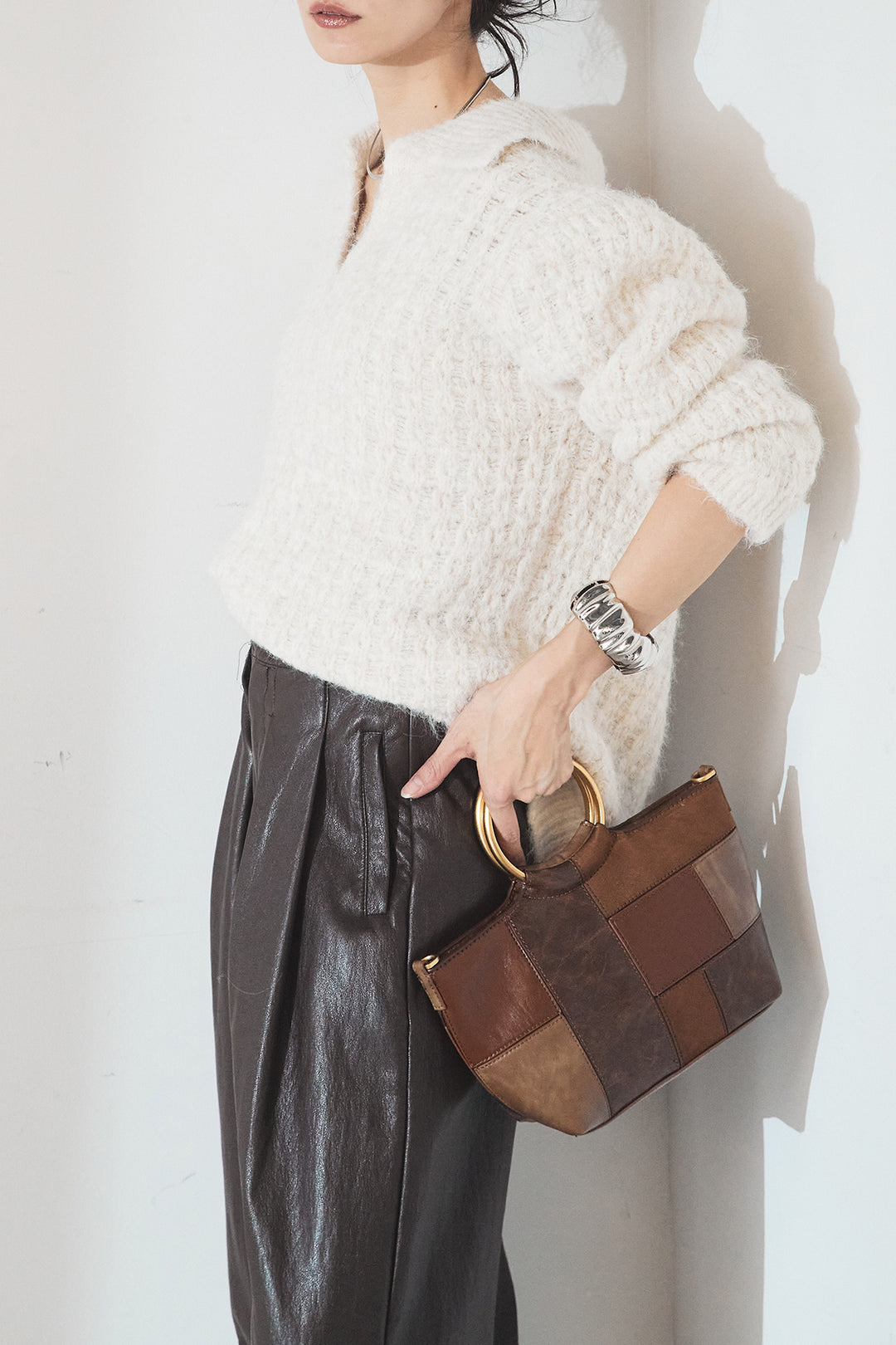 [SET]襟付きVネックニットトップス+ベルト付きレザーライクタックパンツ(2set)