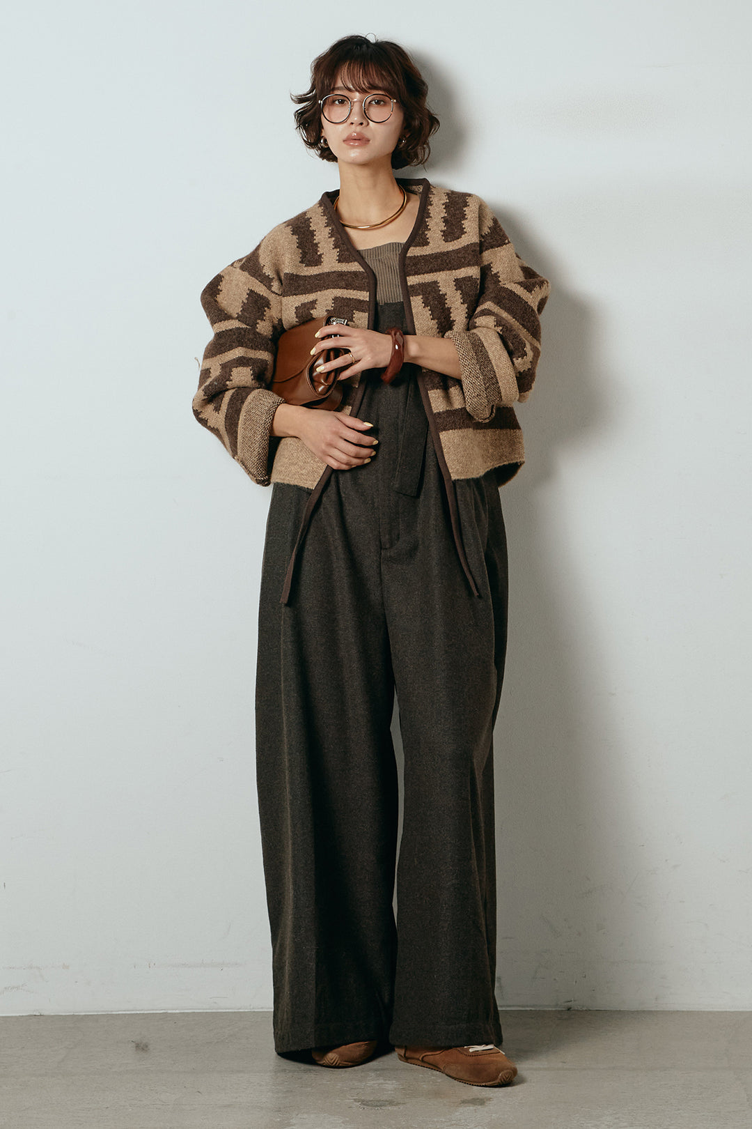 [SET]ノーカラー幾何学模様アウター+ウール混フランネルワイドサロペット(2set)