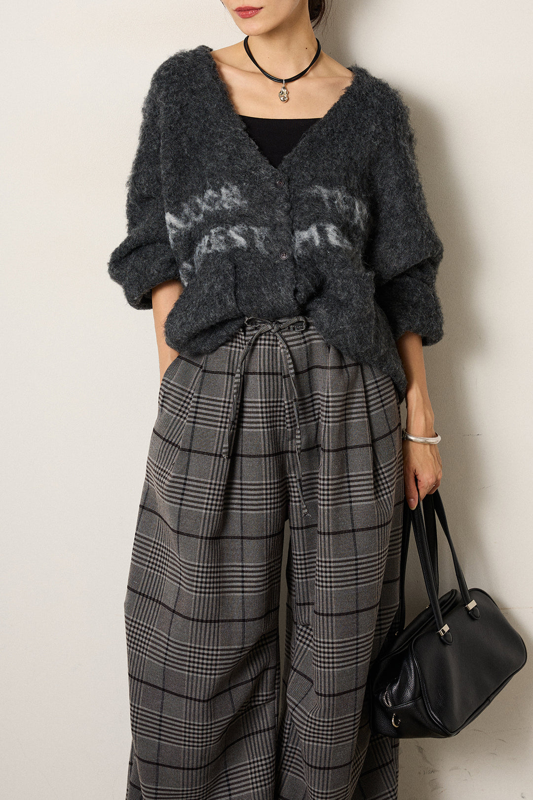 [SET]ウール混透かしロゴニットカーディガン+グレンチェックルーズタックパンツ(2set)