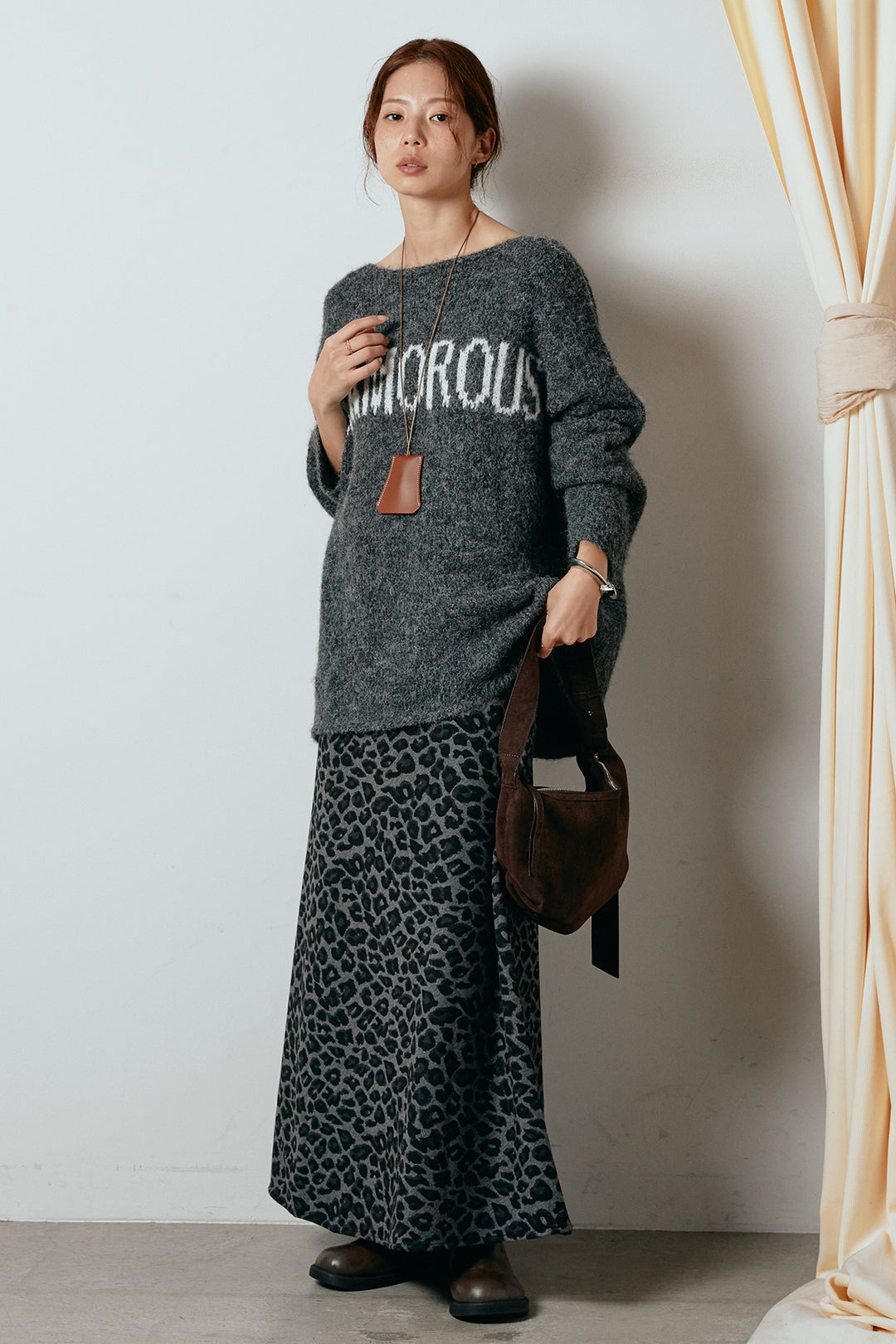 [SET]フロントロゴデザインニットトップス+レオパードロングスカート(2set)