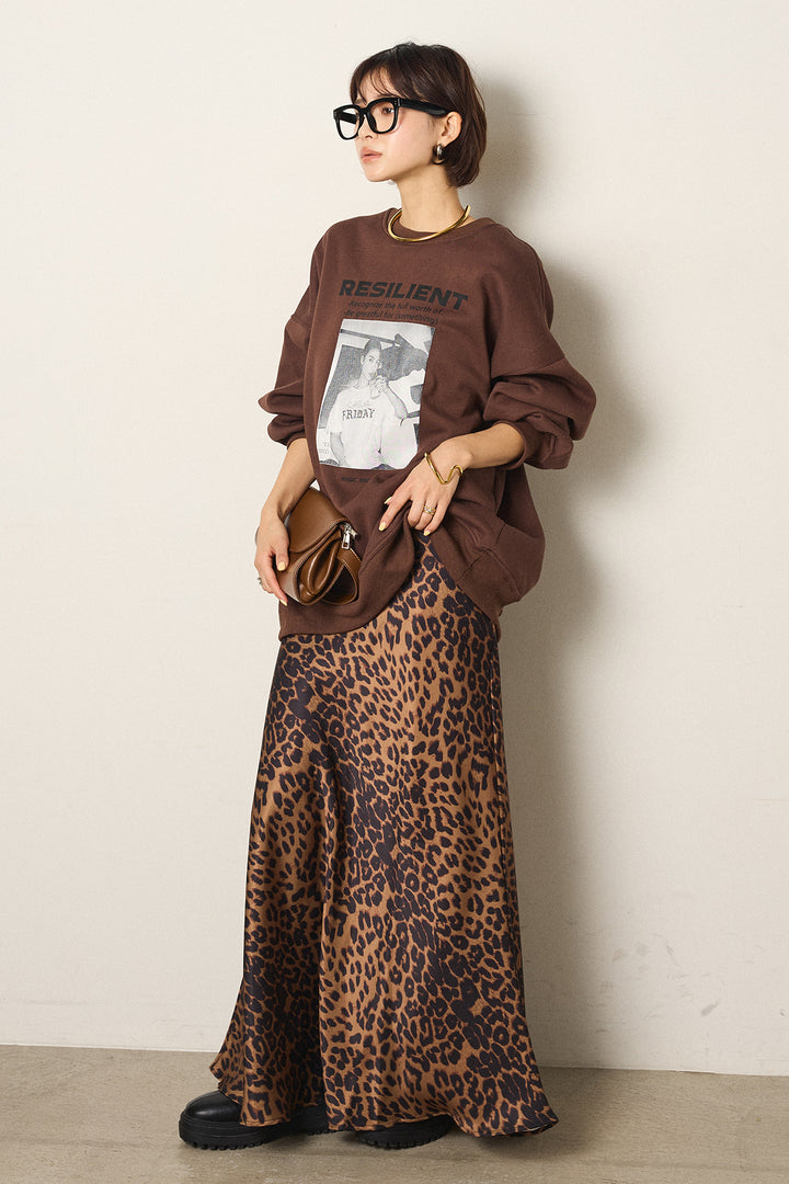 [SET]モノトーンプリントスウェット+レオパード柄サテンスカート(2set)