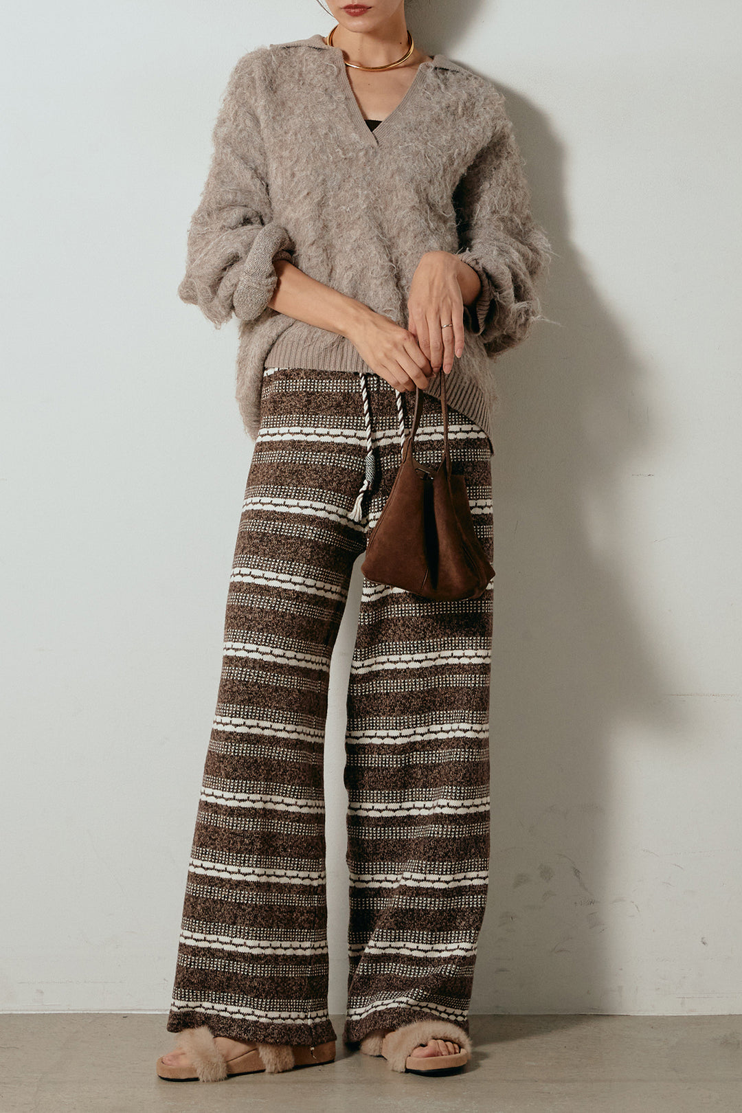 [SET]襟付きシャギーニットポロトップス+マルチライン柄リラックスニットパンツ(2set)