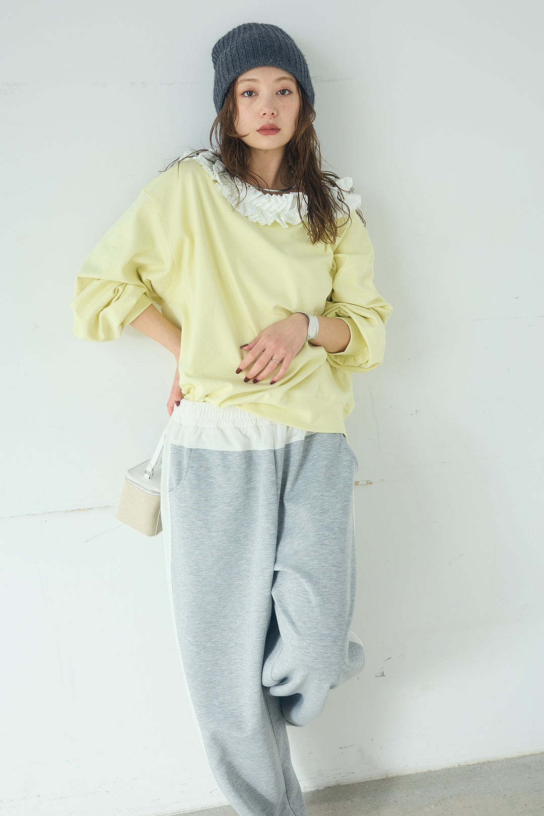[SET]ネックギャザーフリルスウェット+異素材切り替えスウェットパンツ(2set)