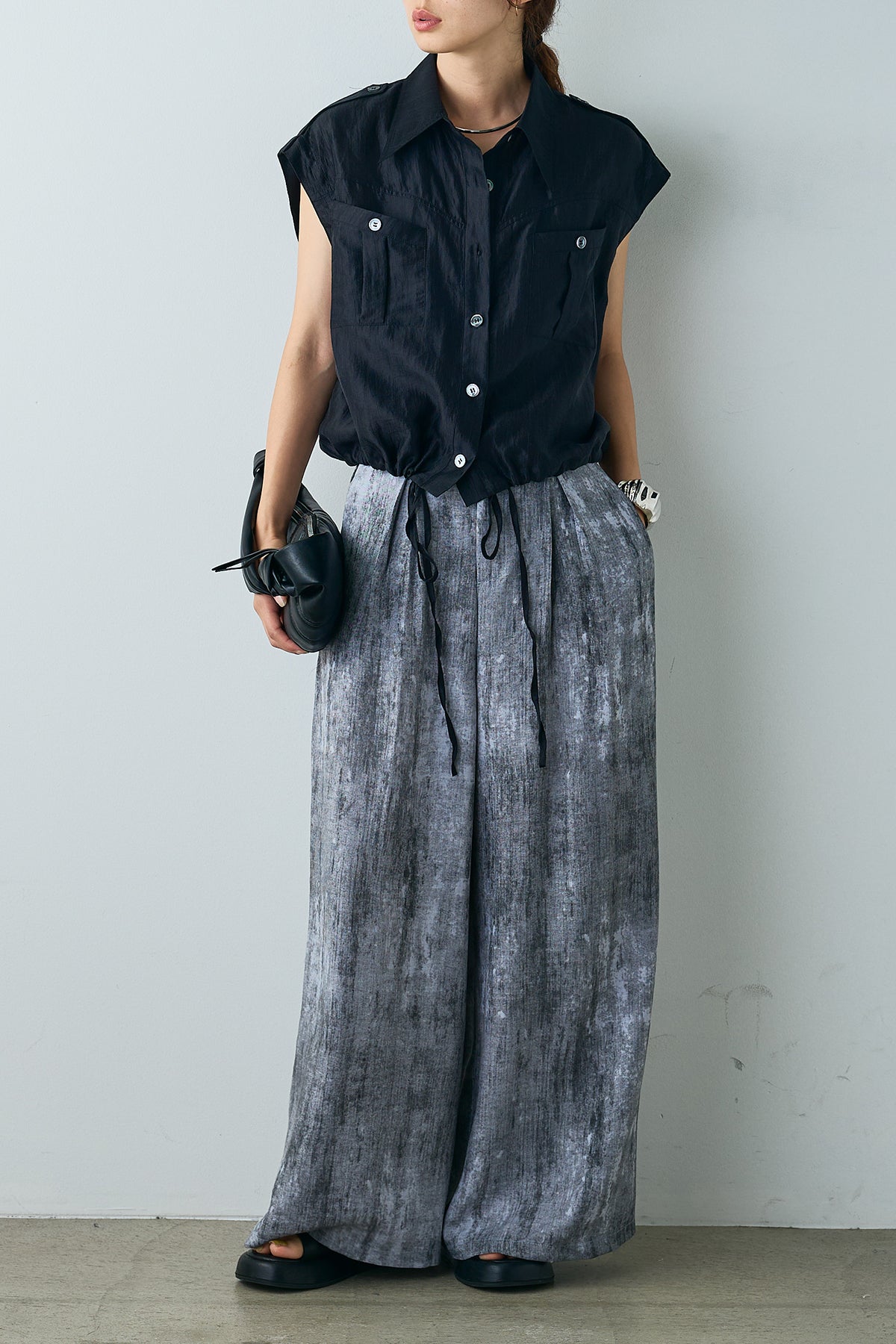 ✨タグ付き✨イチアンティークス　リネン　シアーシャツ　バンドカラー　タック　F ✨タグ付き✨イチアンティークス リネン シアーシャツ バンド