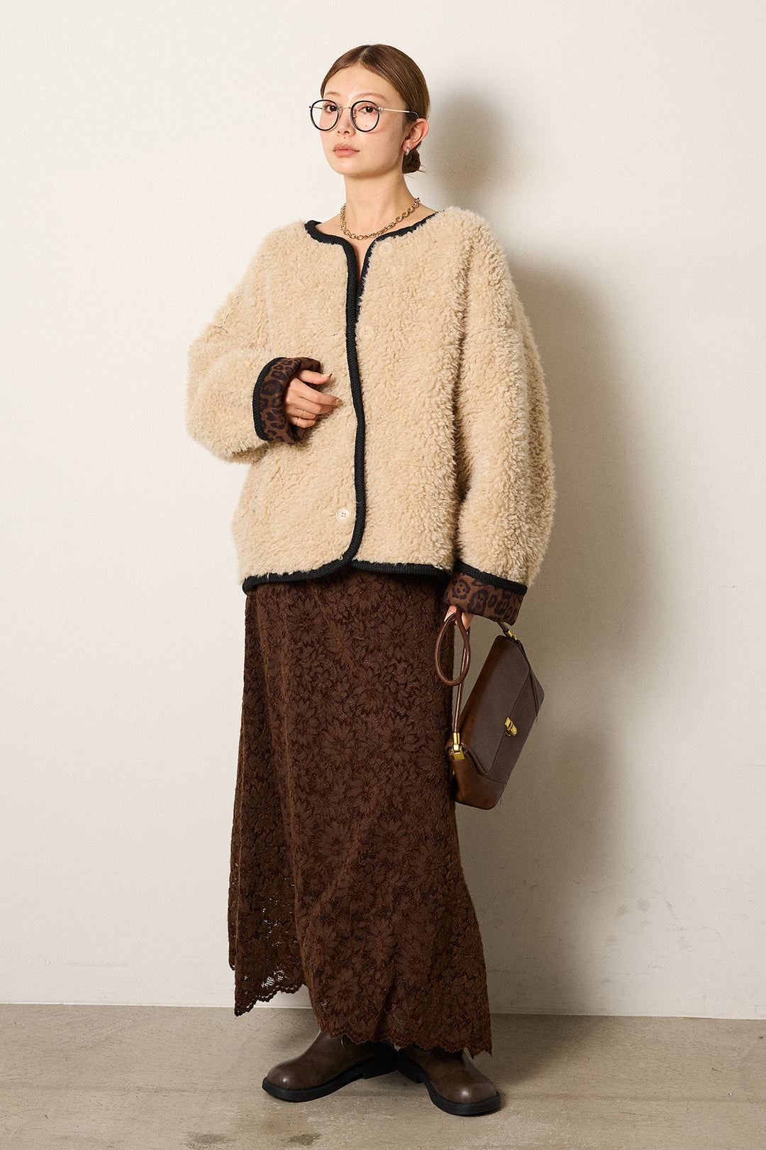 [SET]ノーカラー裏地レオパードボアアウター+花柄刺繍ベロアフレアスカート(2set)
