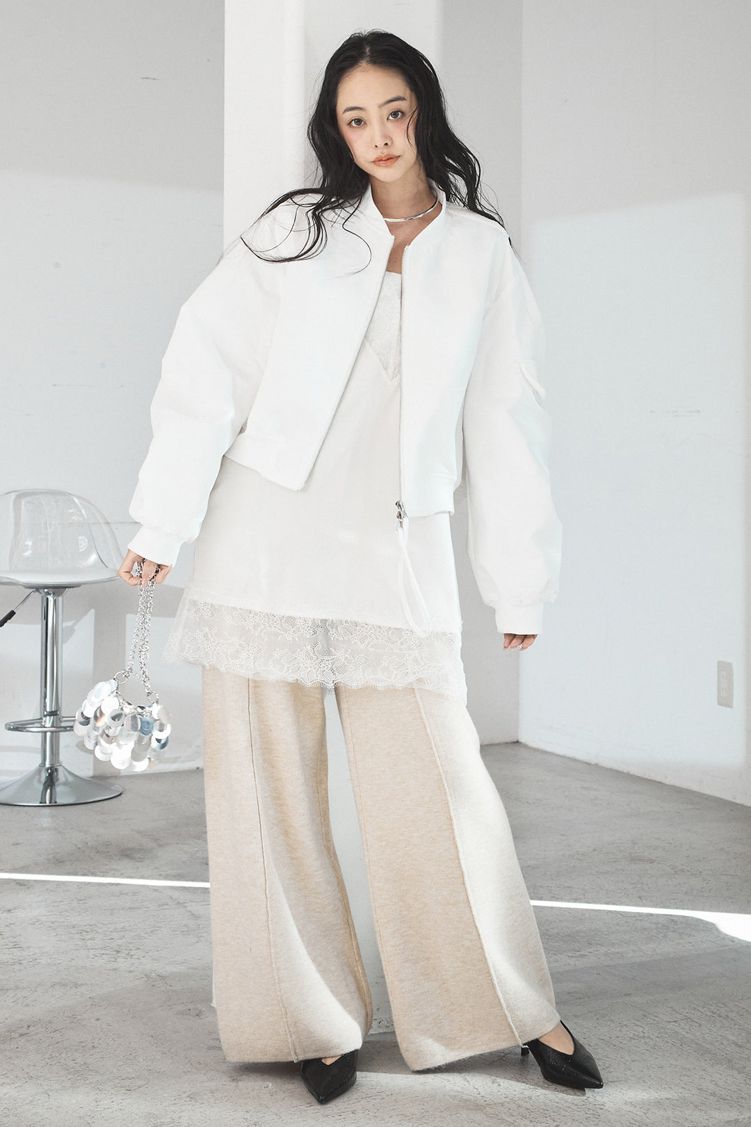 [SET]袖ギャザーデザインブルゾン+レース切り替えキャミソール+センターラインニットパンツ(3set)