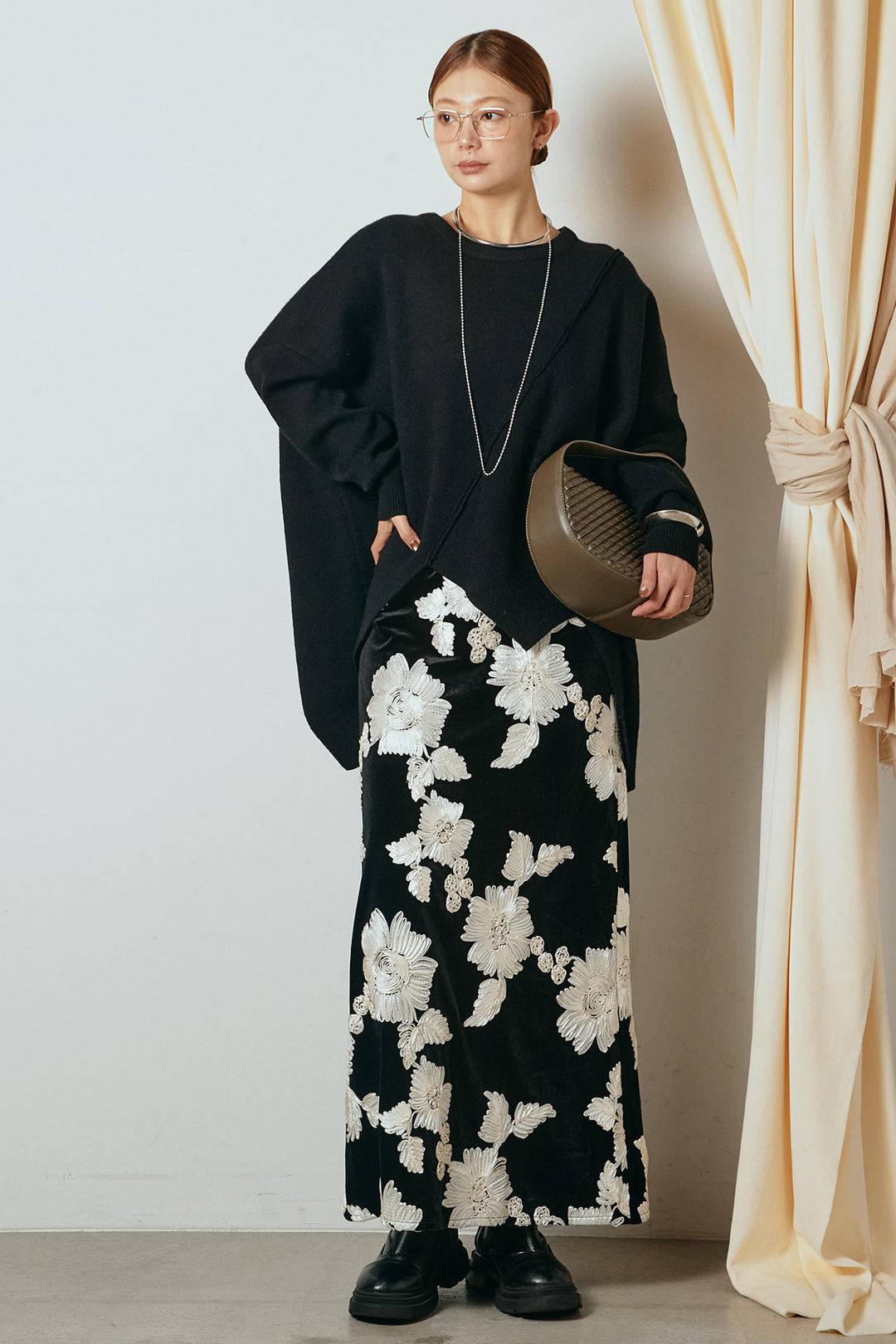 【着回しセット】[SET]アシンメトリーデザインニットトップス+センターラインニットパンツ+フラワー刺繍ワイドスカート(3set)