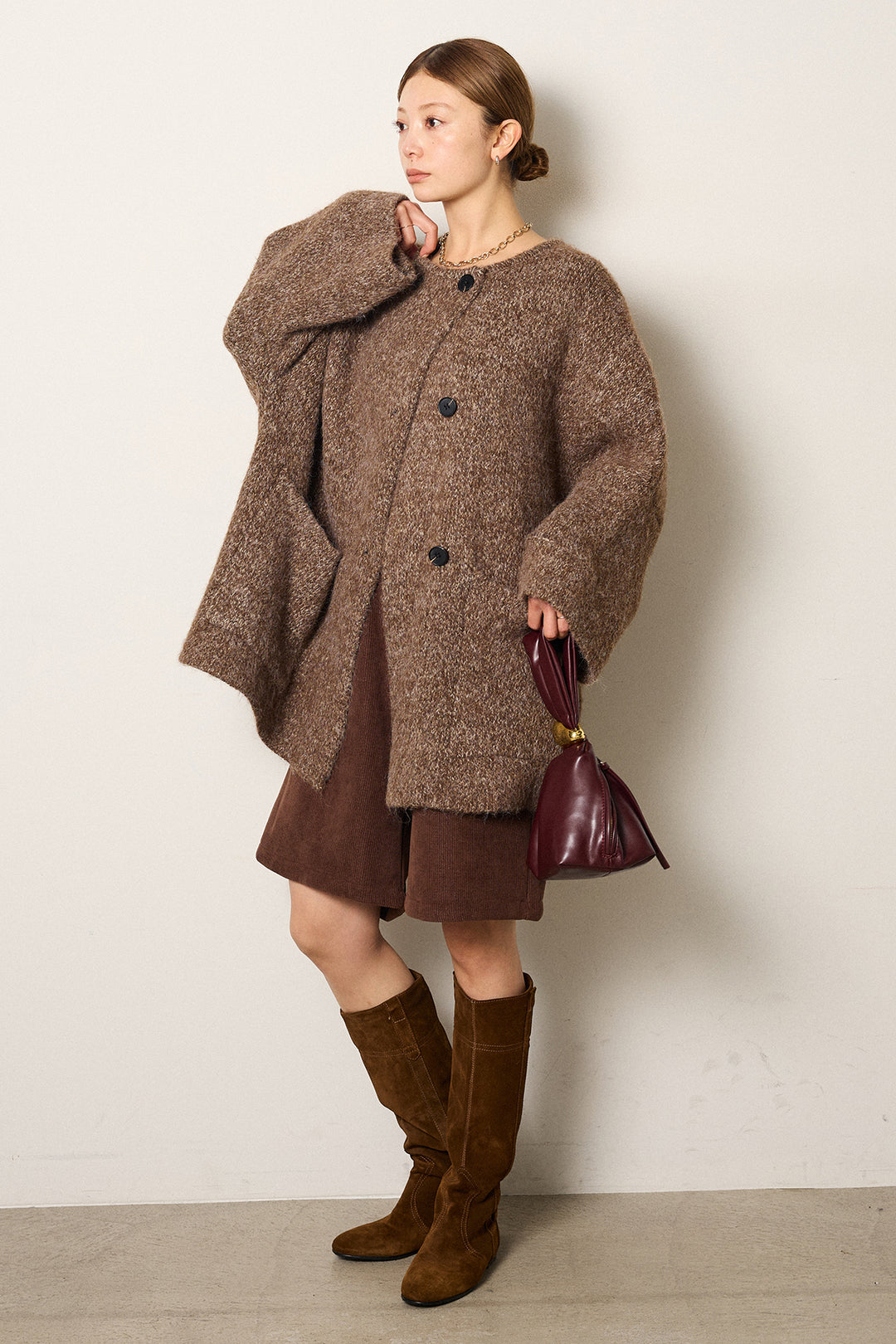 [SET]アシンメトリーボタンニットカーディガン+リラックスコーデュロイハーフパンツ(2set)