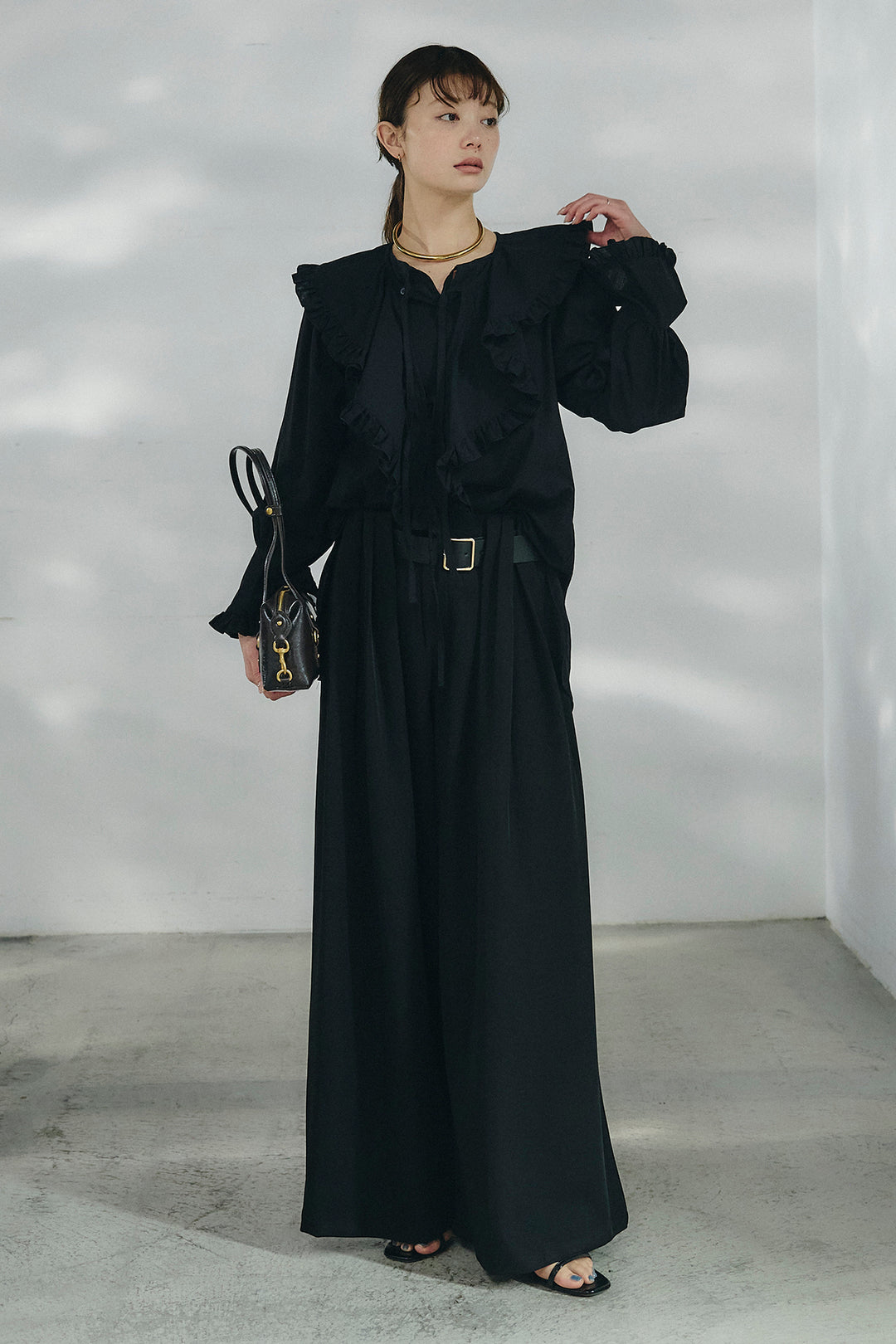 [SET]コットンフリルブラウス+ベルト付きタックデザインハイウエストロングパンツ(2set)