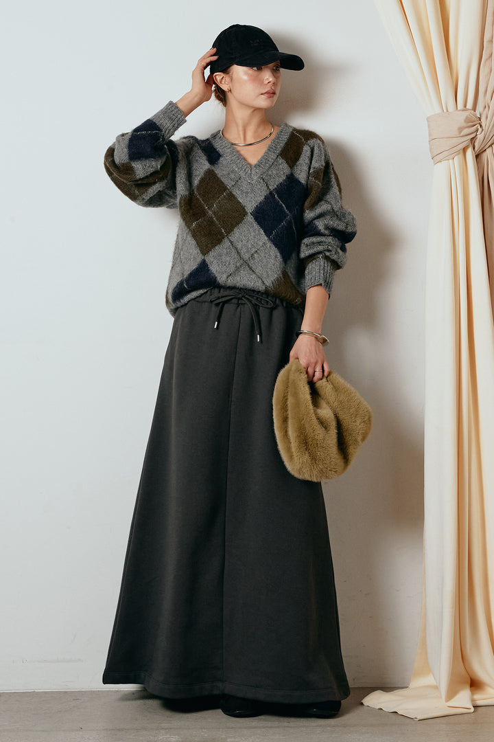 [SET]アクリルモヘアアーガイルVネックプルオーバー+裏起毛スウェットロングマキシスカート(2set)