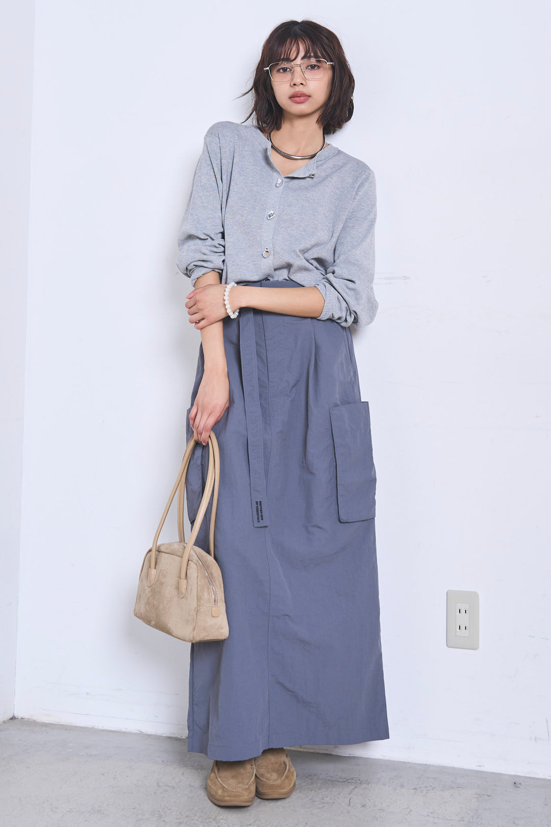 [SET]リサイクルポリニュアンス釦カーデ+撥水加工ナイロンスカート(2set)