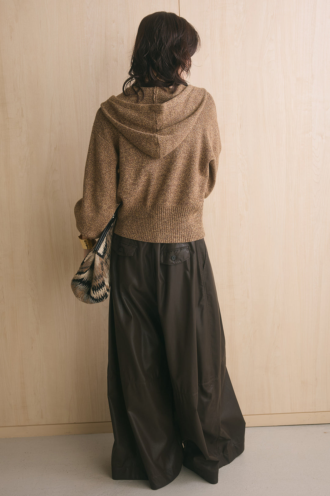 [SET]ボリュームスリーブフードカーディガン+レザーライクタックボリュームパンツ(2set)