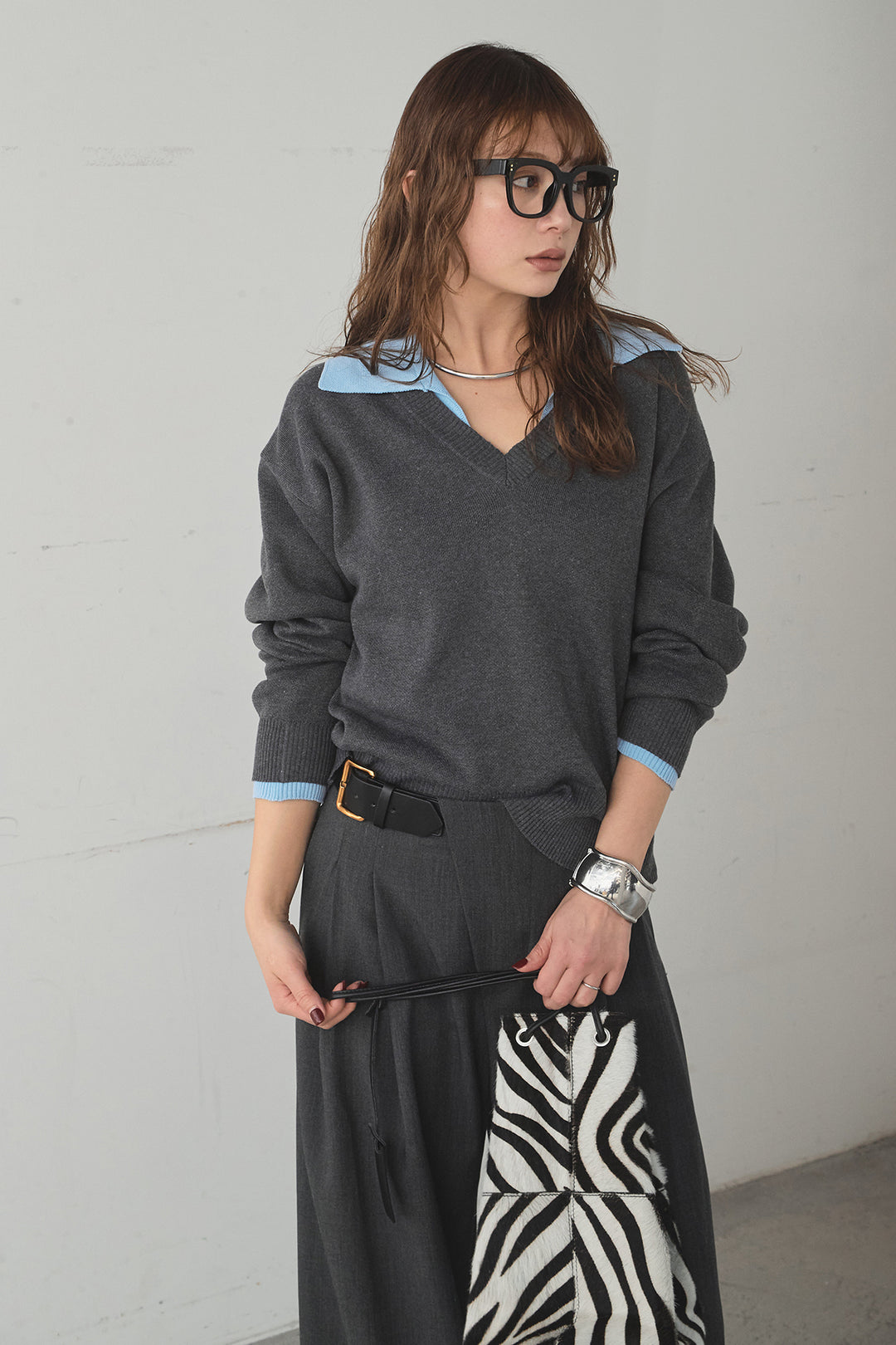 [SET]バイカラーニットレイヤード風プルオーバー+サイドベルトタック入りスラックス(2set)