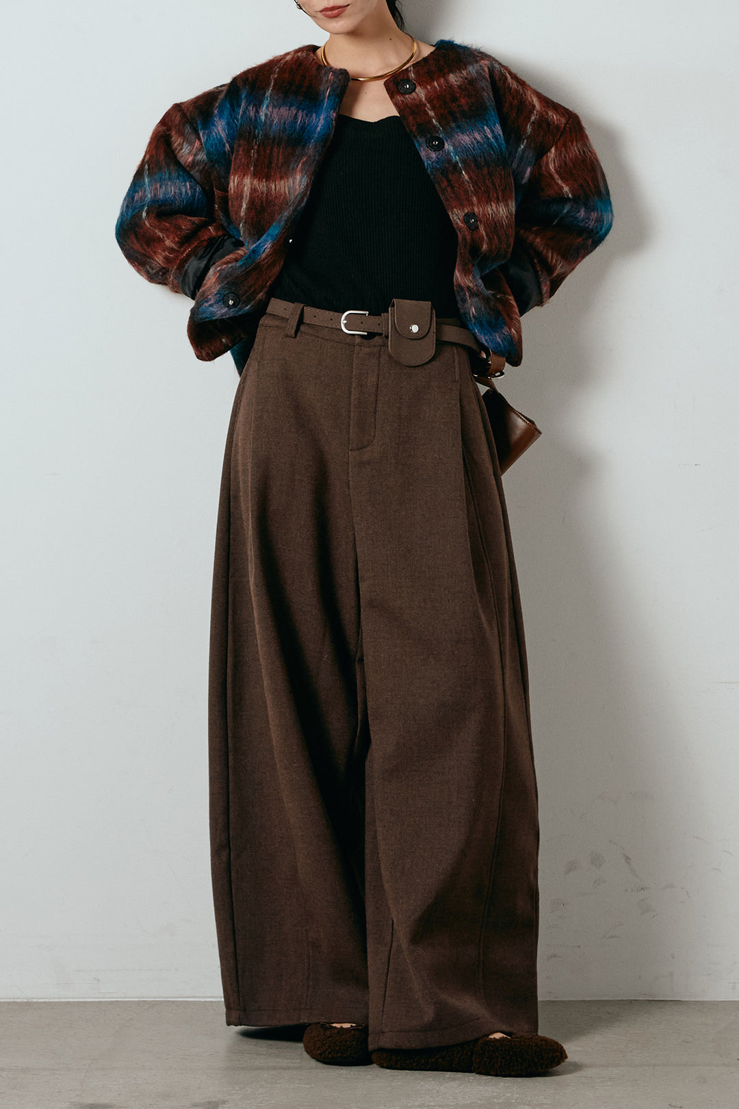 [SET]ノーカラーシャギーチェックアウター+ポーチベルト付きカーブパンツ(2set)