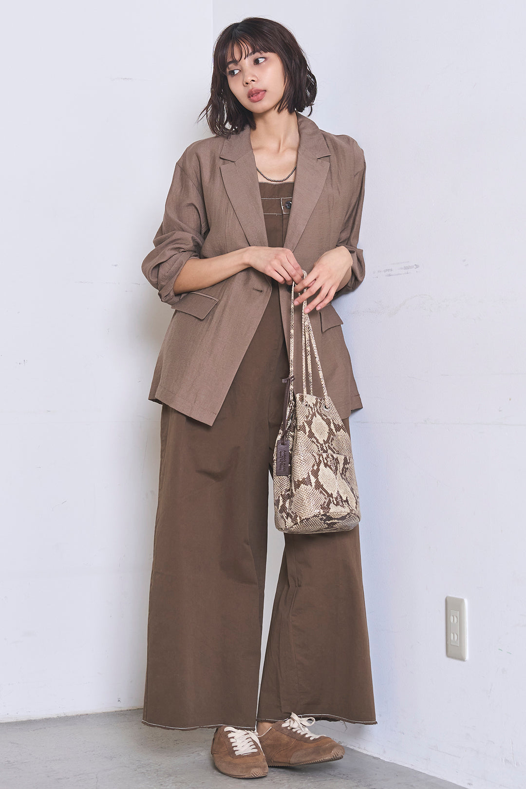 [SET]リネンブレンドテーラードシアージャケット+綿ツイルアシメサロペット(2set)