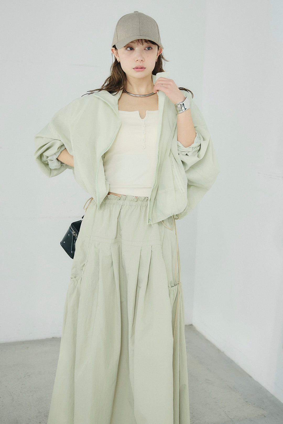 [SET]スタンドネックシアーブルゾン+ナイロンデザインフレアスカート(2set)