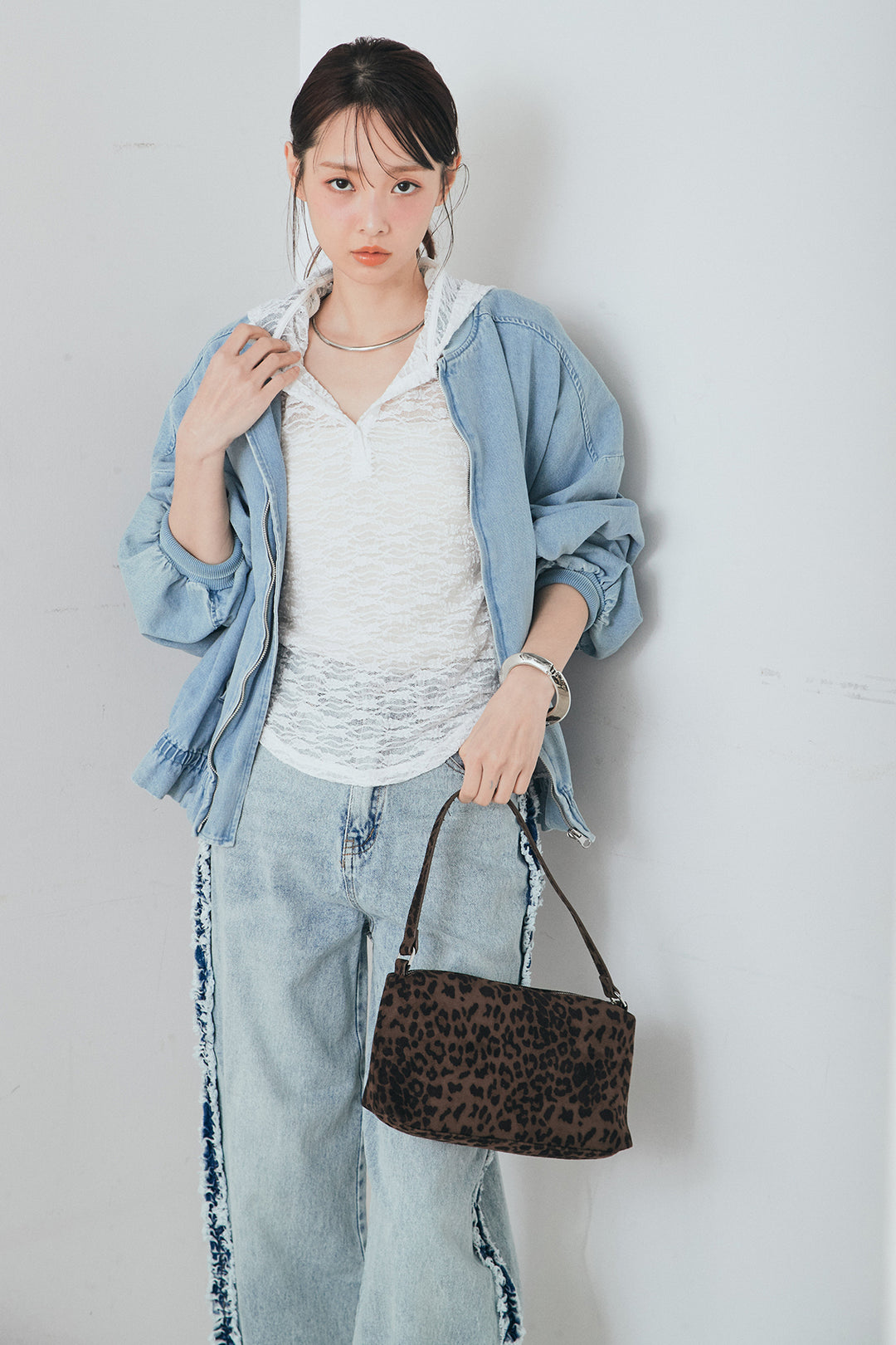 [SET]袖シャーリング裾フリルデニムブルゾン+デニムサイドフリルパンツ(2set)