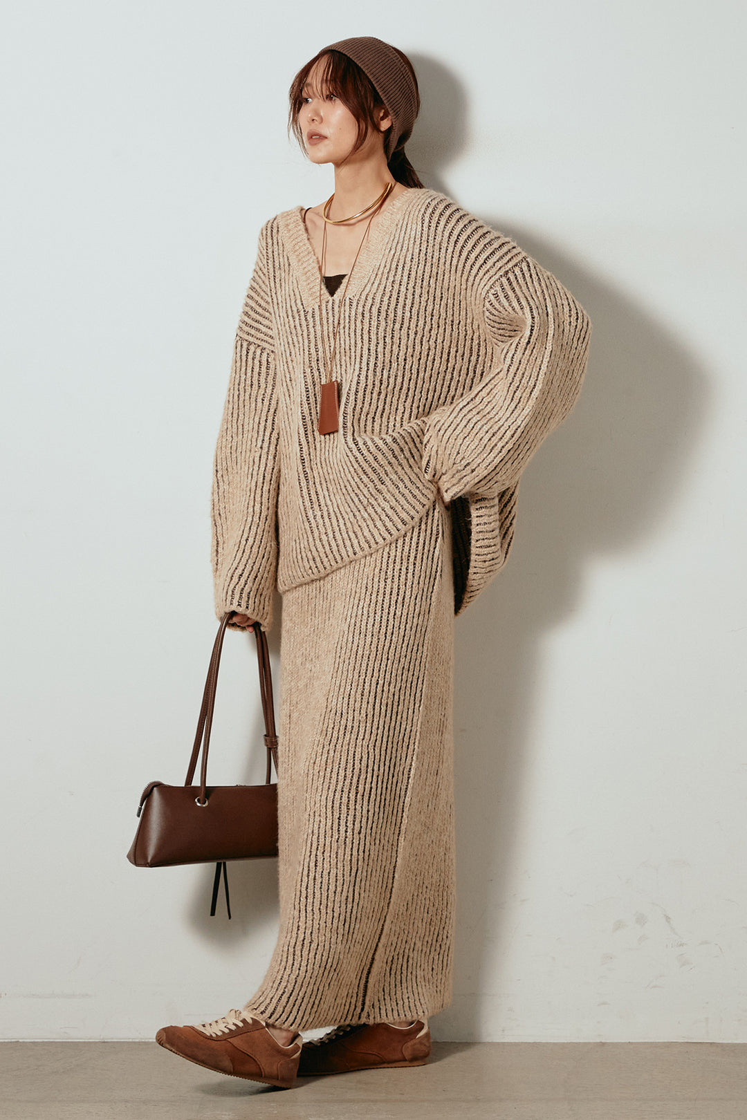 [SET]アルパカタッチ深Vニットトップス+アルパカタッチニットタイトスカート(2set)