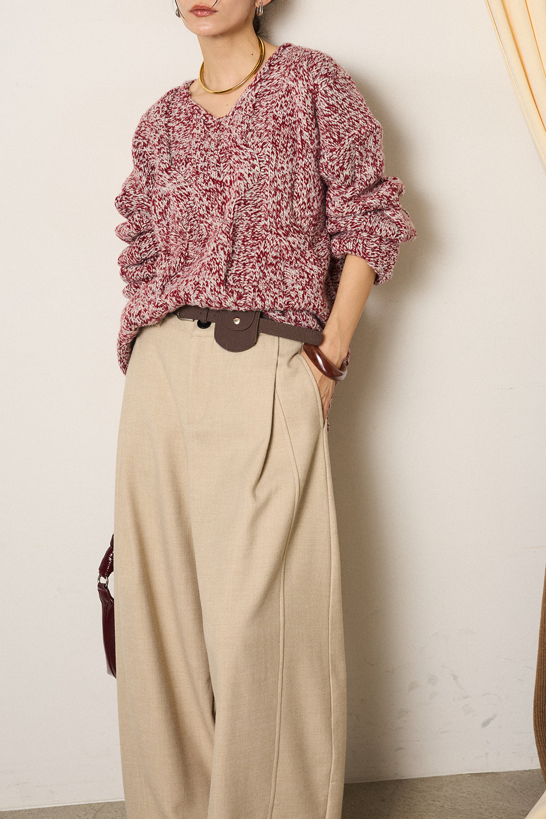 [SET]Vネックミックス編みニットトップス+ポーチベルト付きカーブパンツ(2set)