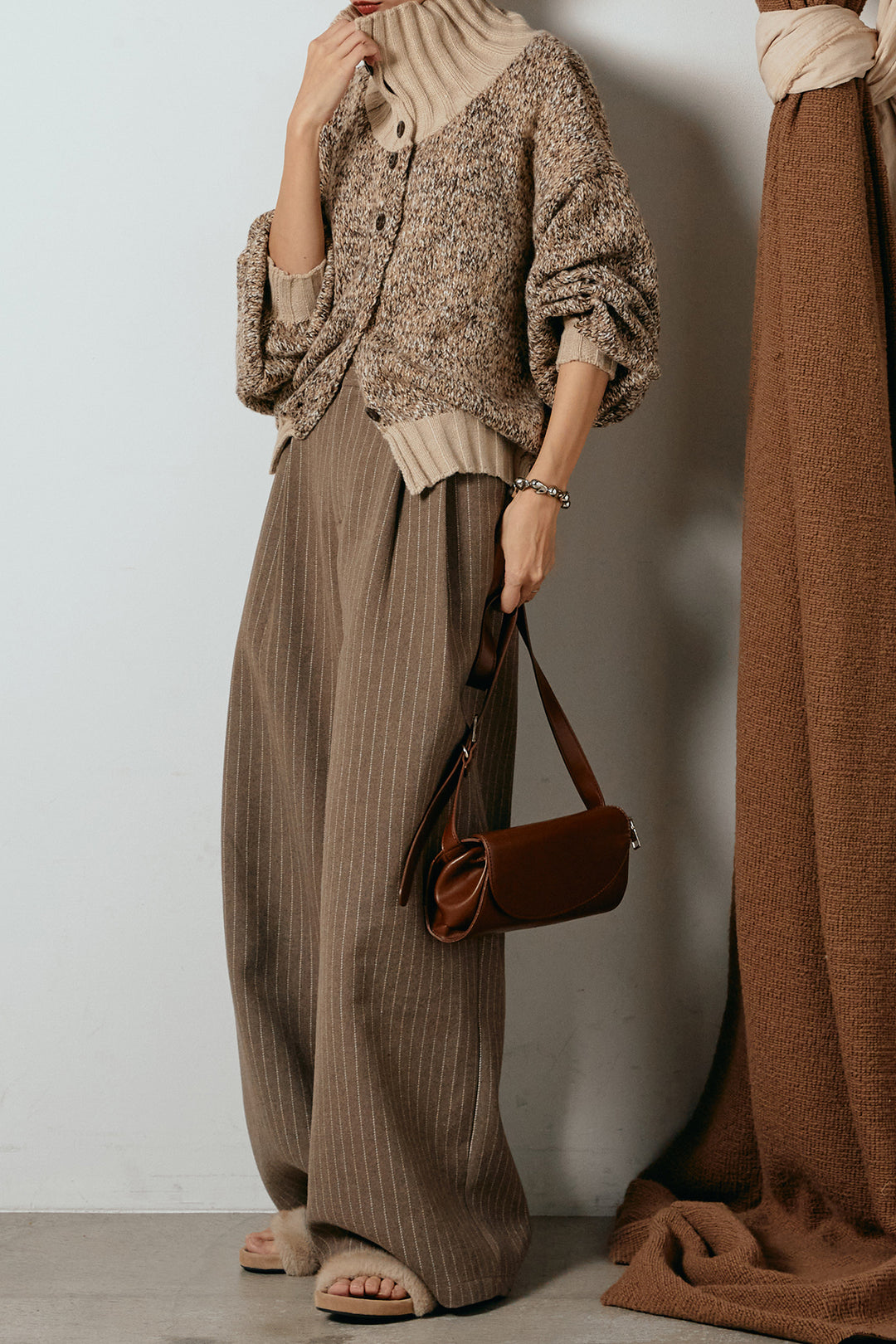 [SET]ハイネックミックスニットカーディガン+ウールライクストライプパンツ(2set)