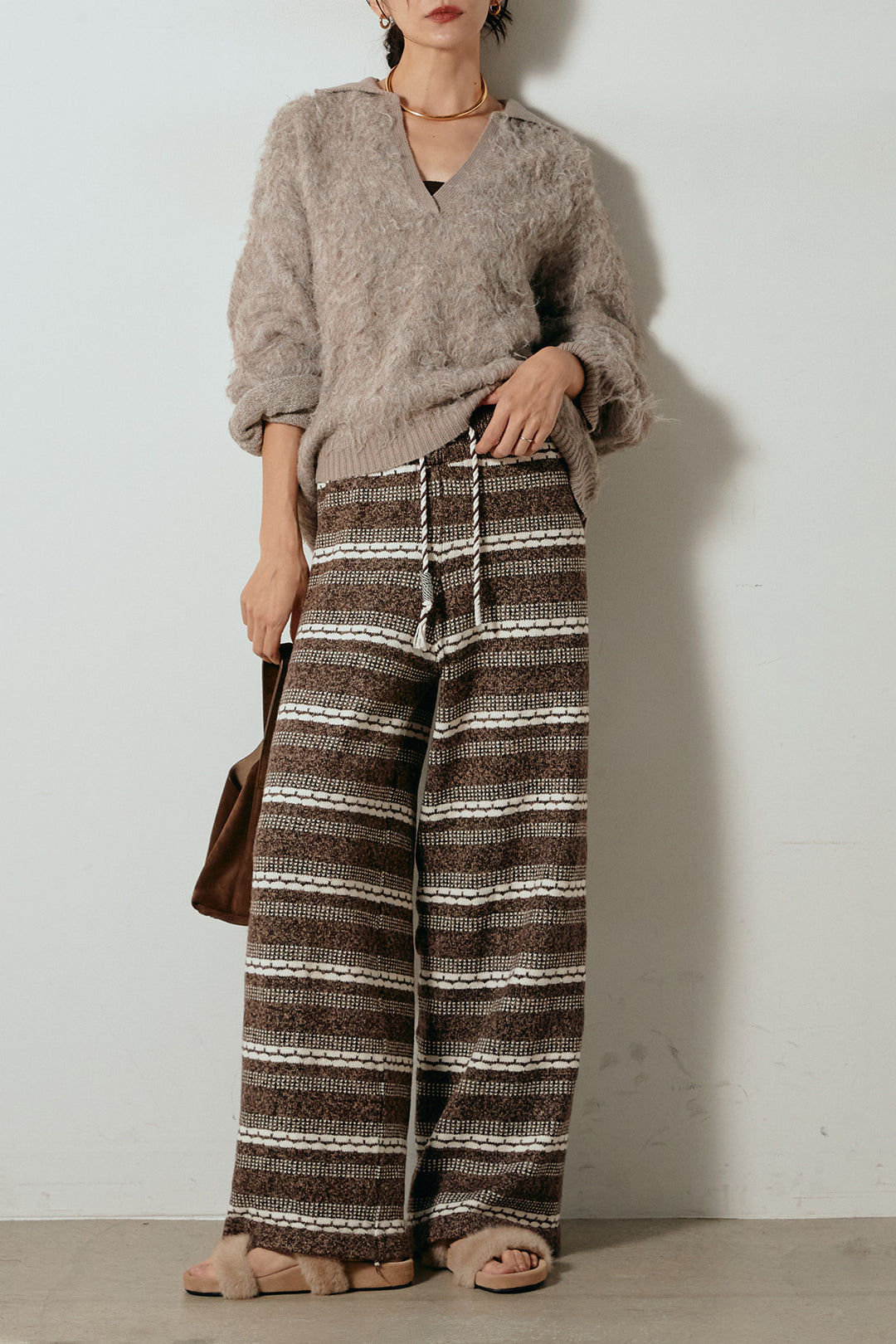 [SET]襟付きシャギーニットポロトップス+マルチライン柄リラックスニットパンツ(2set)
