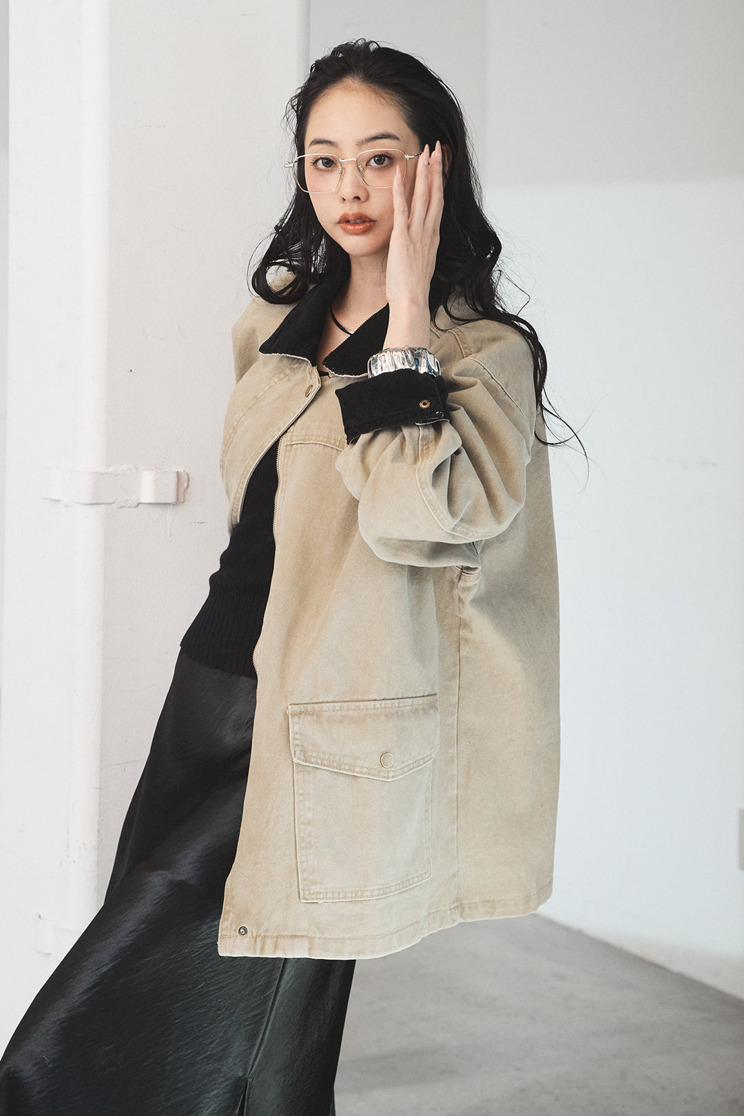 [SET]襟コーデュロイデザインデニム調カバーオール+裾レースデザインサテンスカート(2set)