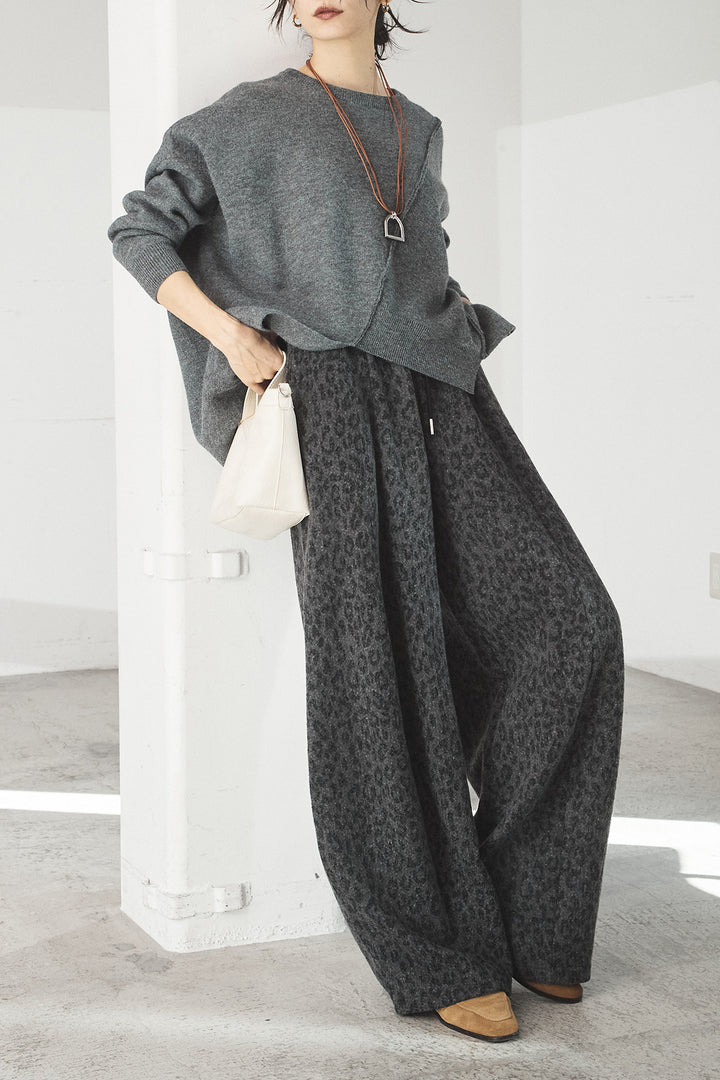 [SET]アシンメトリーデザインニットトップス+リラックスレオパード柄ワイドパンツ(2set)