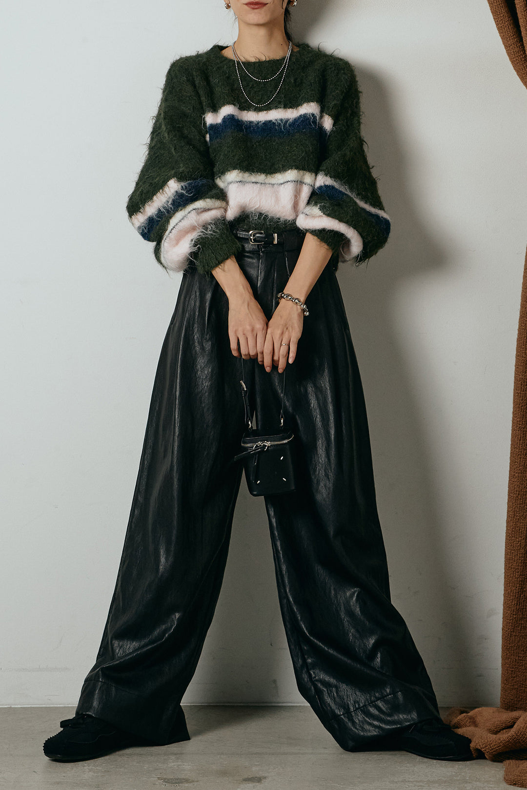 [SET]起毛配色マルチボーダーニットトップス+ベルト付きレザーライクタックパンツ(2set)