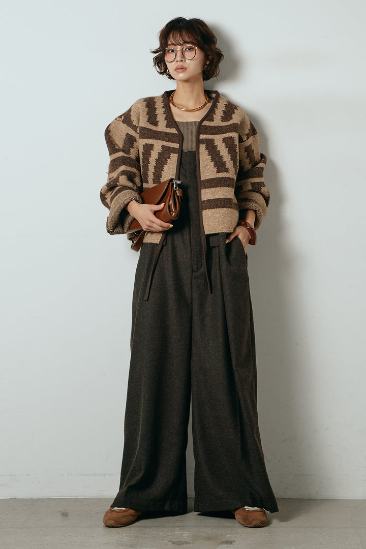 [SET]ノーカラー幾何学模様アウター+ウール混フランネルワイドサロペット(2set)