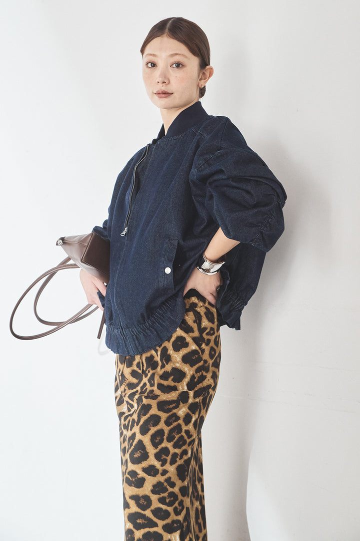[SET]袖シャーリング裾フリルデニムブルゾン+レオパードサテンナロースカート(2set)