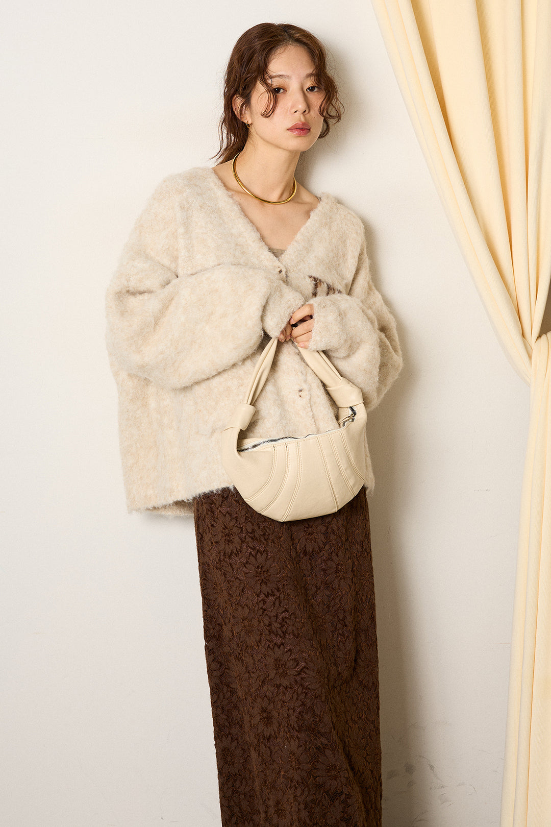 [SET]ウール混透かしロゴニットカーディガン+花柄刺繍ベロアフレアスカート(2set)