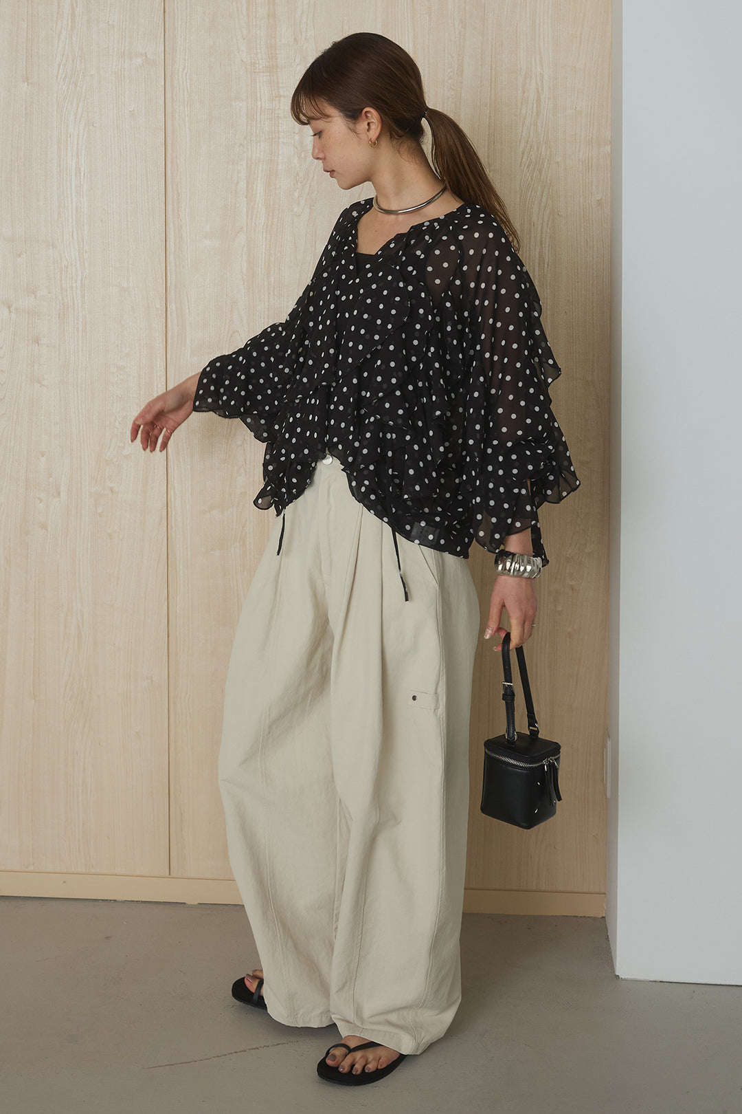 [SET]ドットフリル長袖ブラウス+コットンポリツータックセンターシームカーブパンツ(2set)