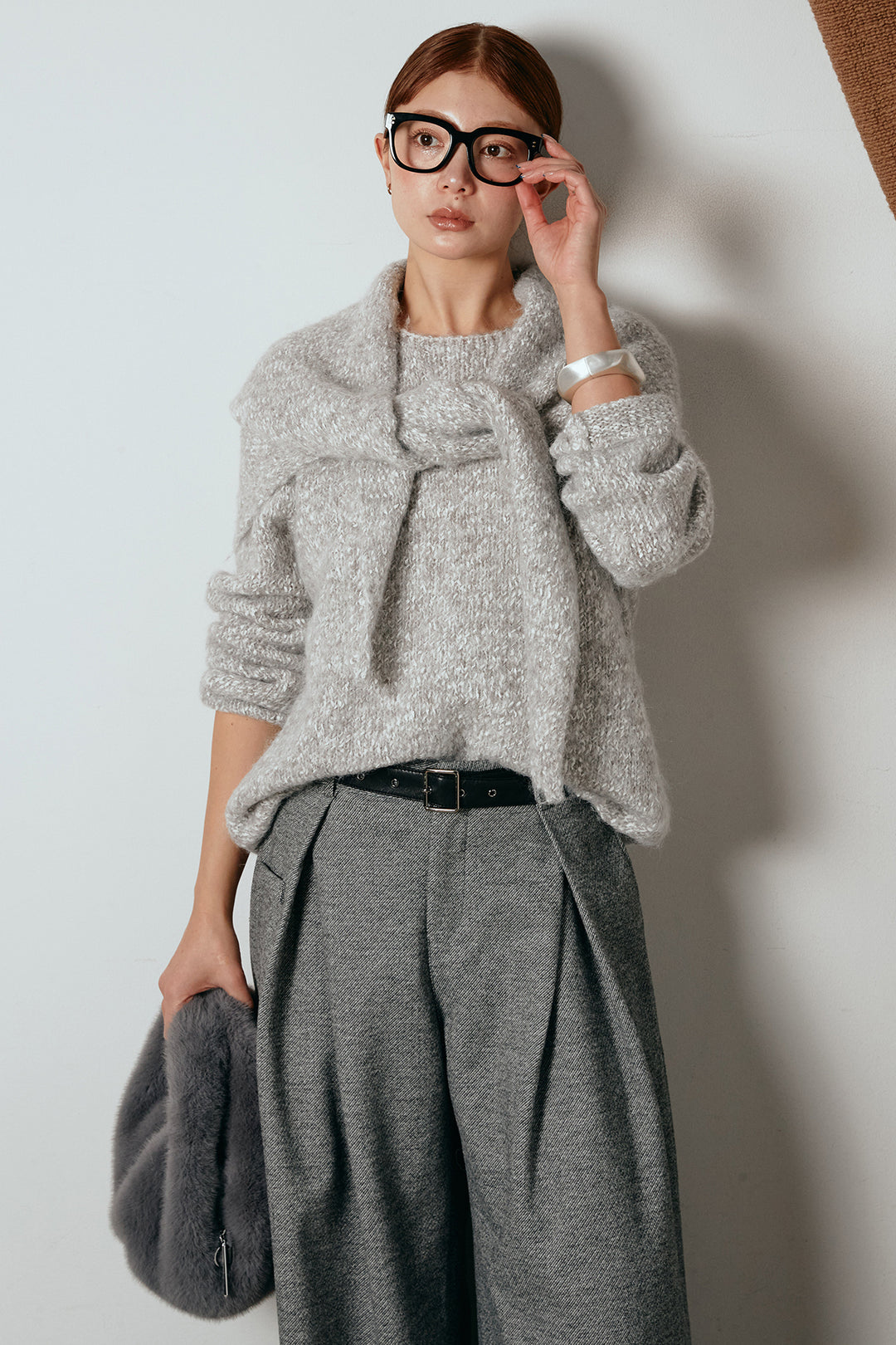 [SET]スカーフ付きミックスニットトップス+細ベルト付き起毛タックワイドパンツ(2set)