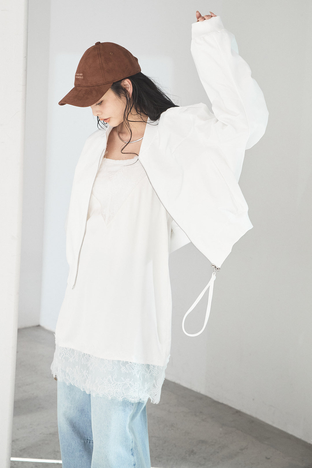 [SET]袖ギャザーデザインブルゾン+デニムアシメカーブパンツ(2set)